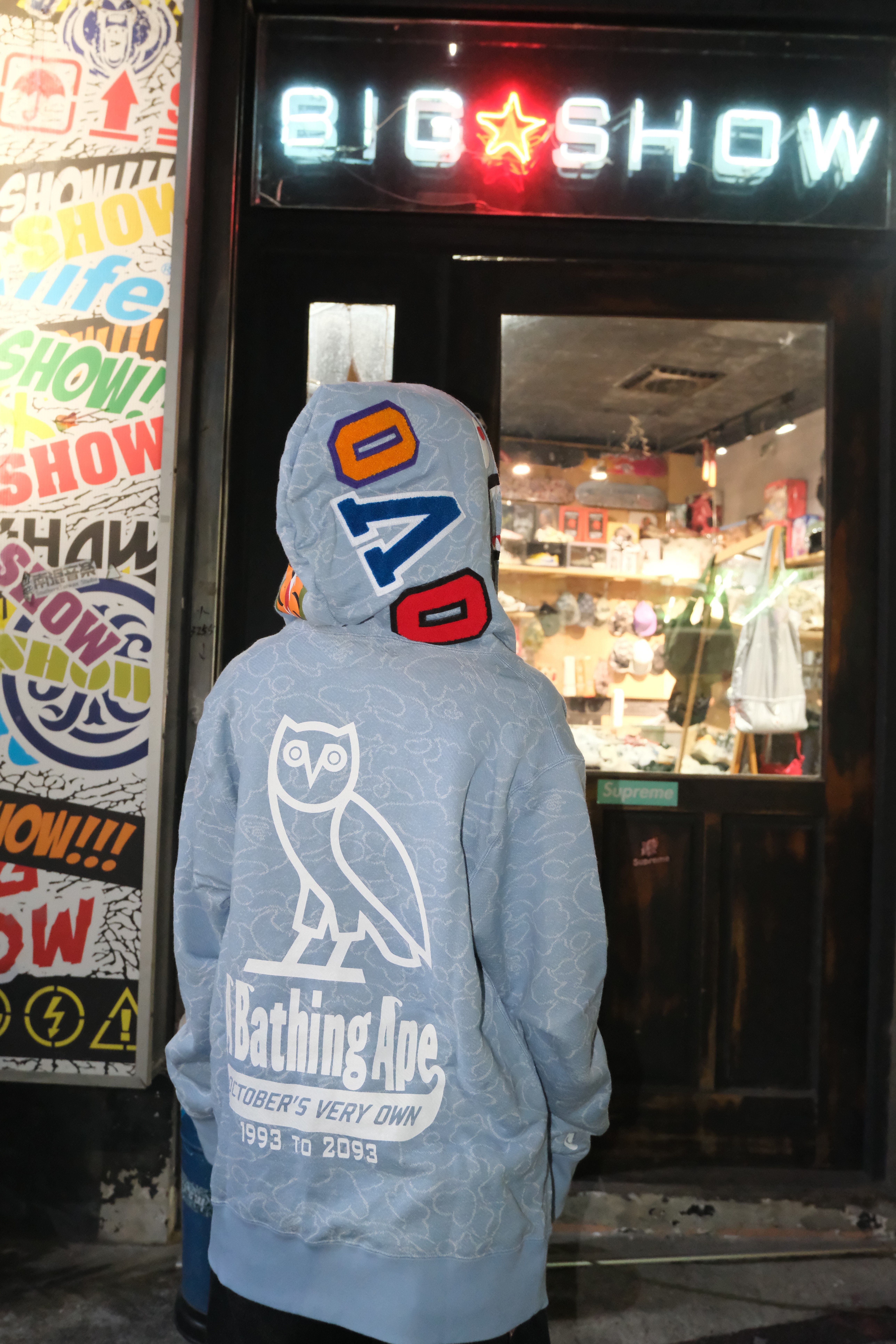 BAPE x OVO Drake 聯名款 FW25 霓虹迷彩提花拉鍊連帽外套 1L73-115-909