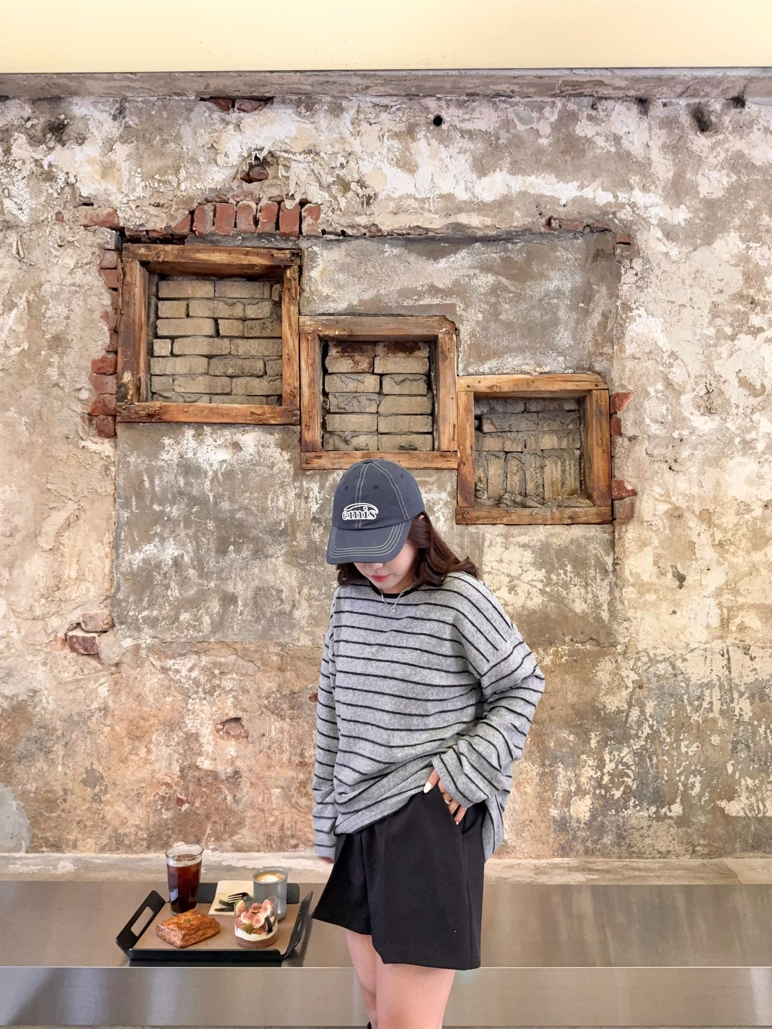 圓領幼橫條紋上衣(淺灰色)