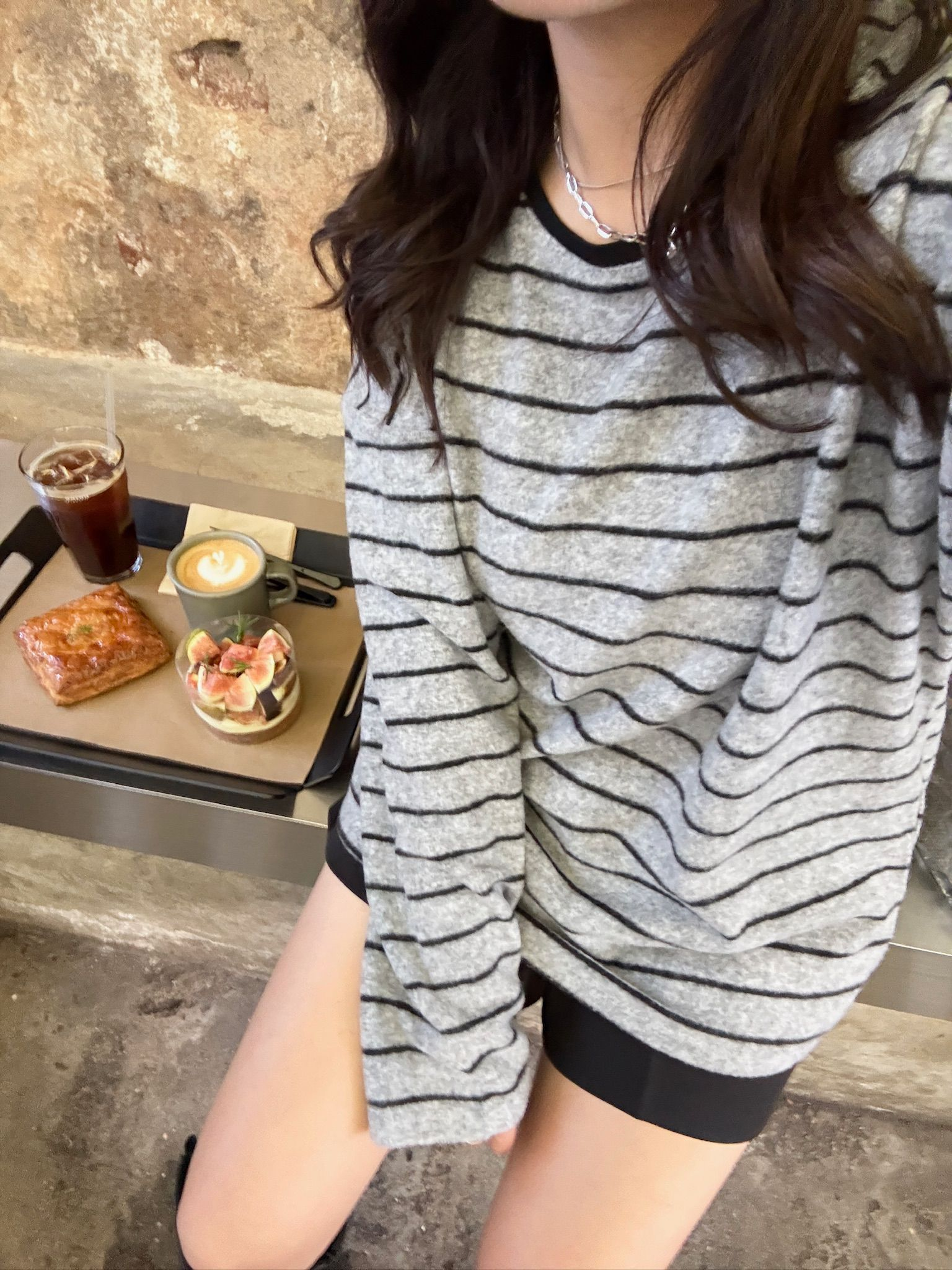 圓領幼橫條紋上衣(淺灰色)