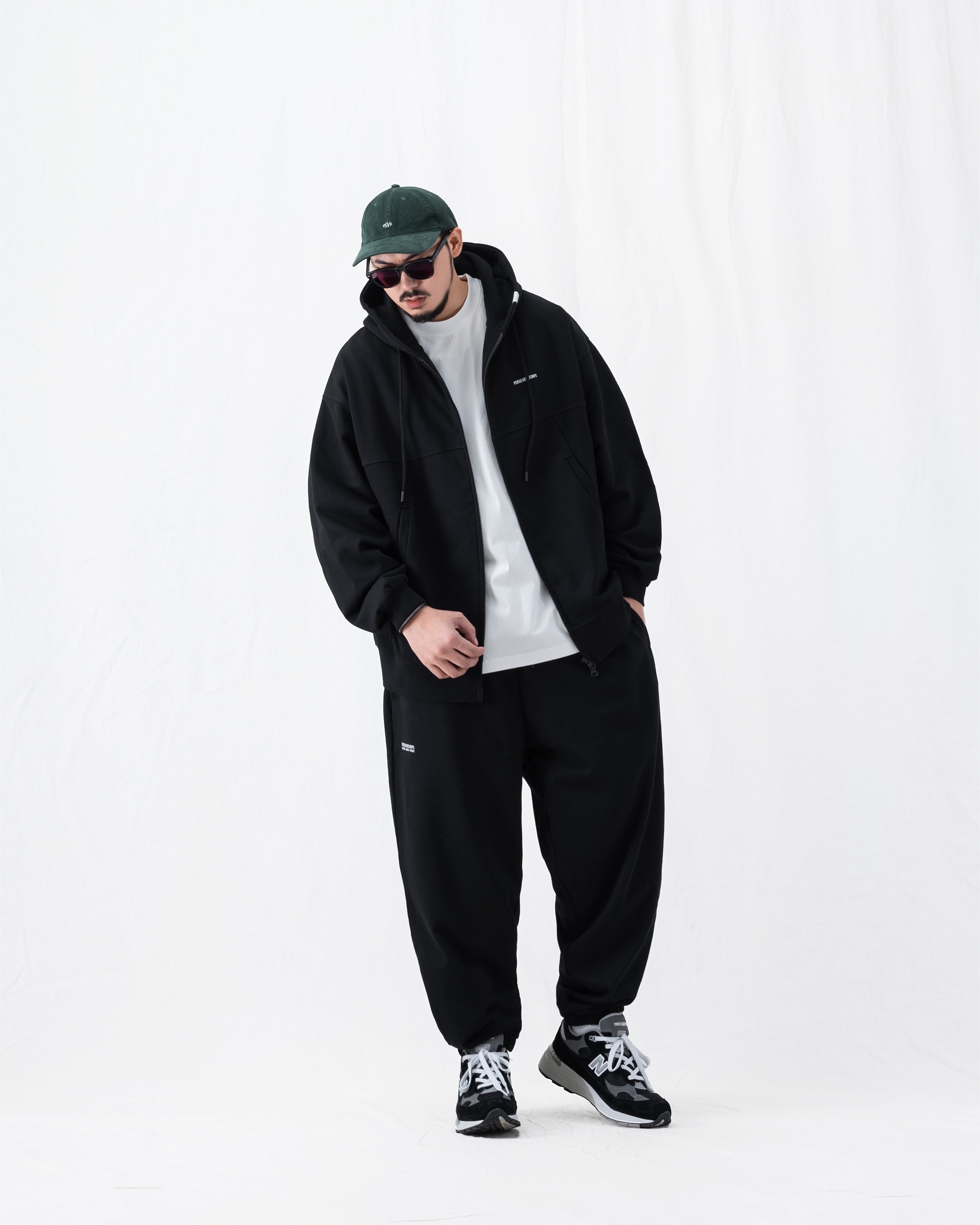 PERSEVERE HEAVYWEIGHT COTTON HOODIE JACKET & SWEATPANTS 高磅數棉質套裝 黑色