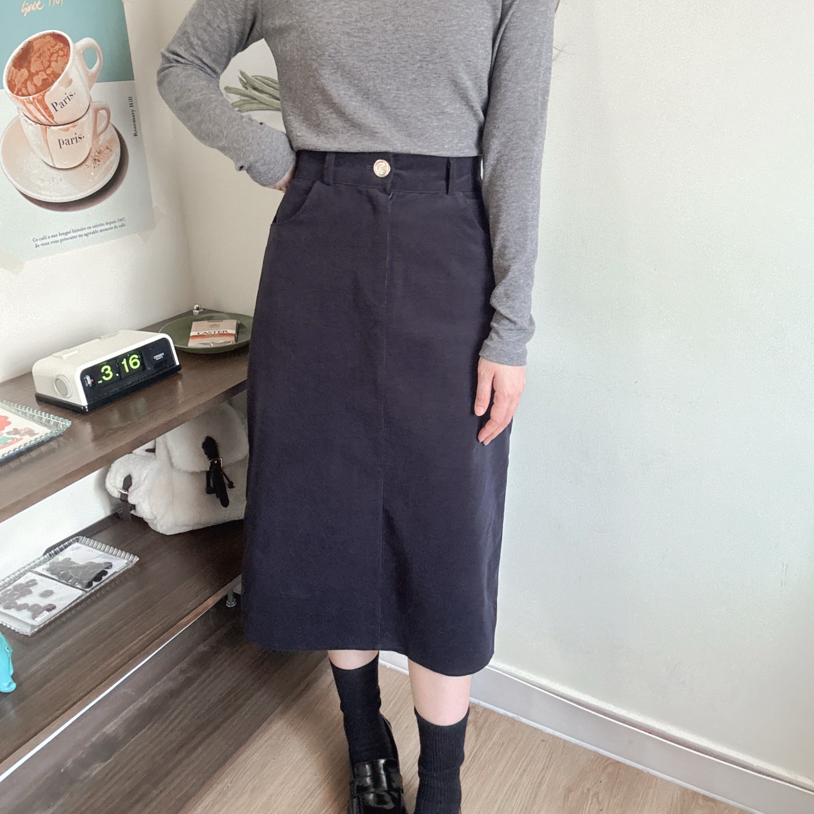 金鈕燈芯絨直身裙