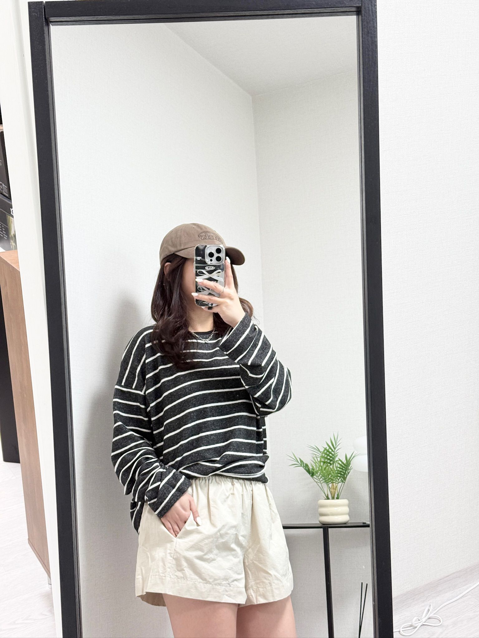 圓領幼橫條紋上衣(深灰)