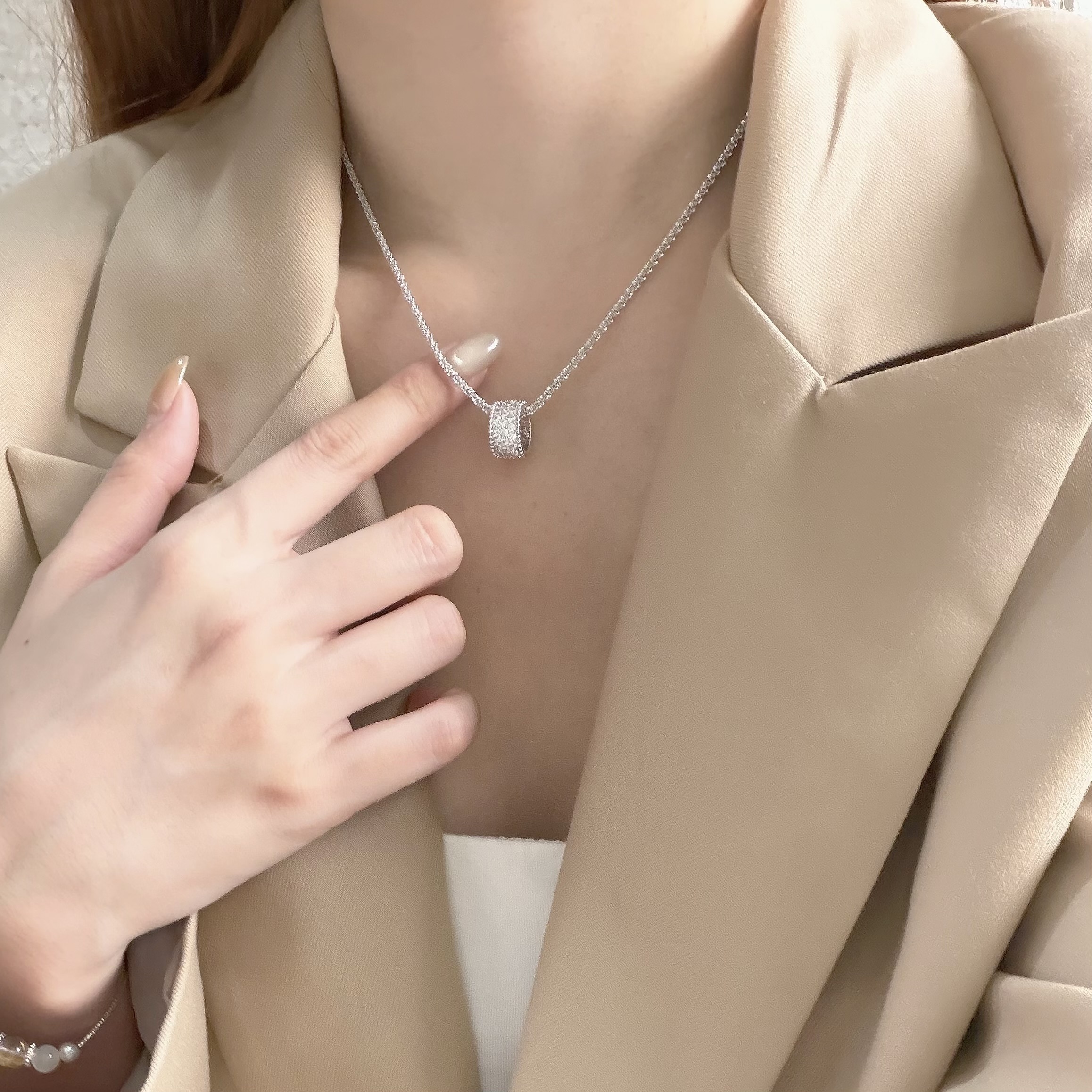 K124波光粼粼滿鑽圓環頸鏈