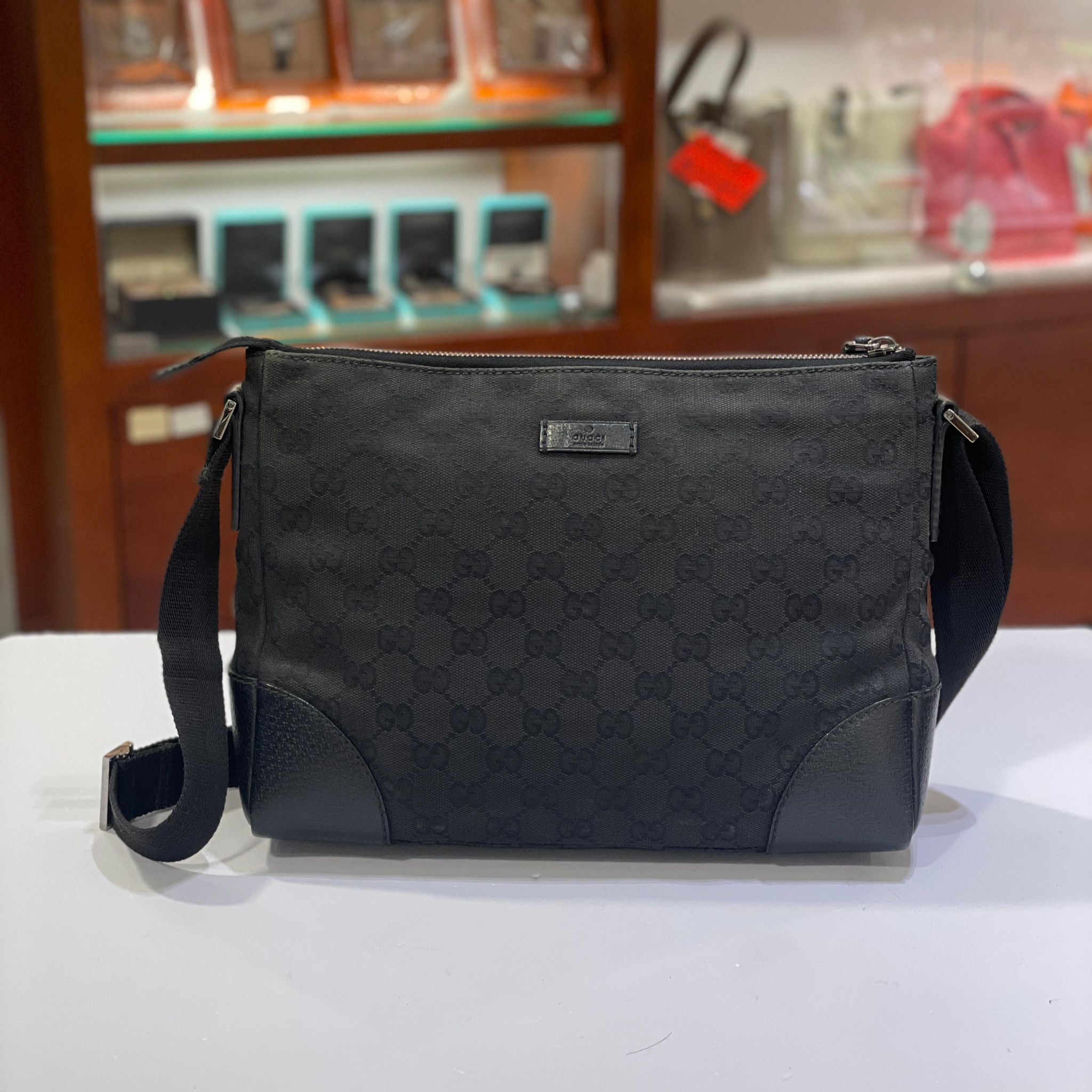 90%NEW二手GUCCI 斜背包, 黑色帆布牛皮  古馳斜揹袋 #男女同款 #香榭站正品