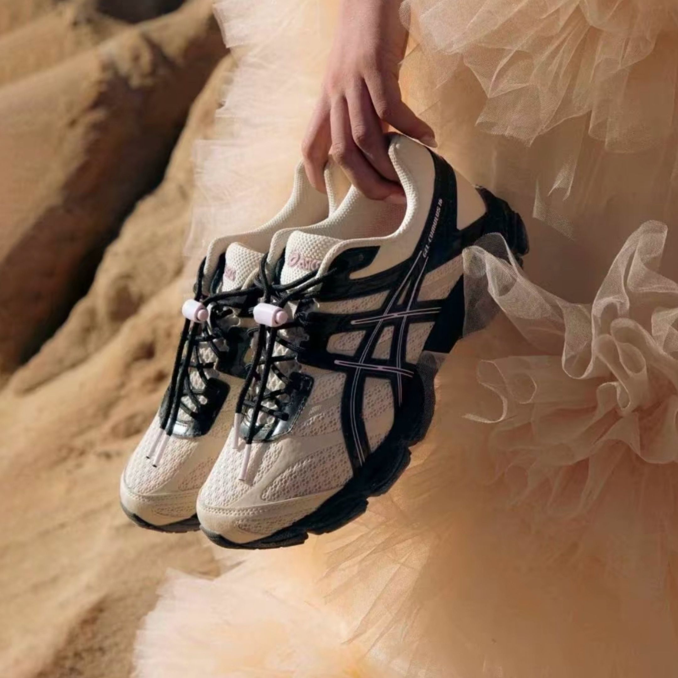 NICEDAY 代購 FINESSE x ASICS Gel-Cumulus 16 Desert Rose 沙漠 玫瑰 聯名 1203B003-200