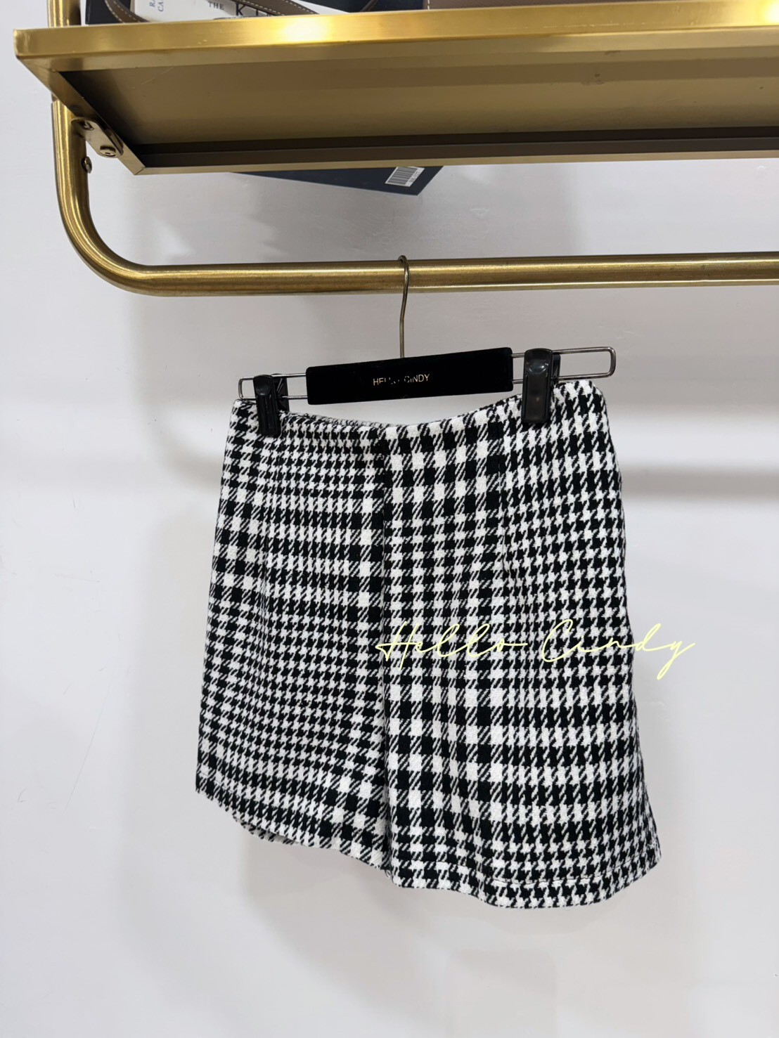 B11157 冬季必備的好搭千格紋毛呢短褲