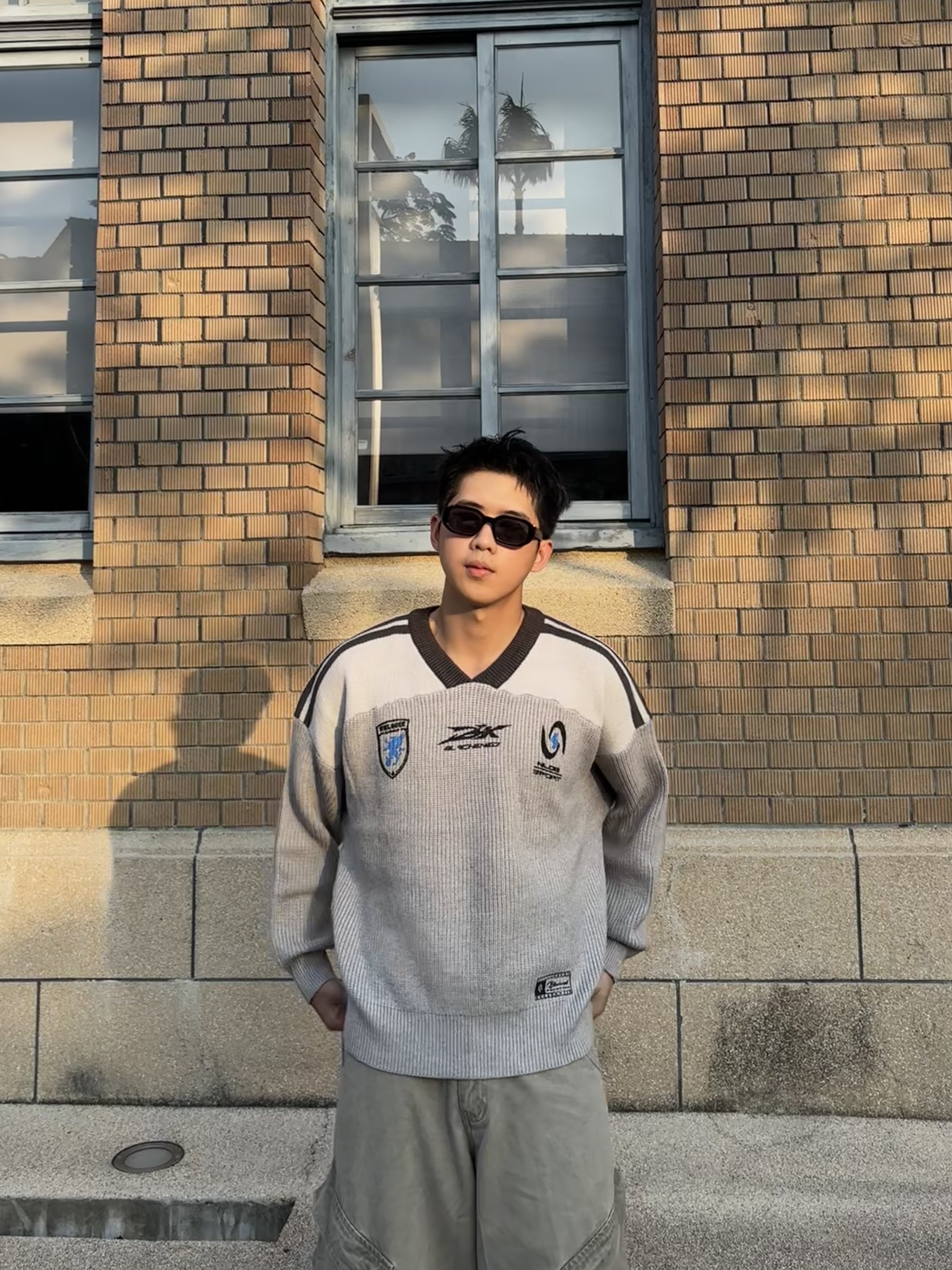 OVDY V領 針織印花 毛衣