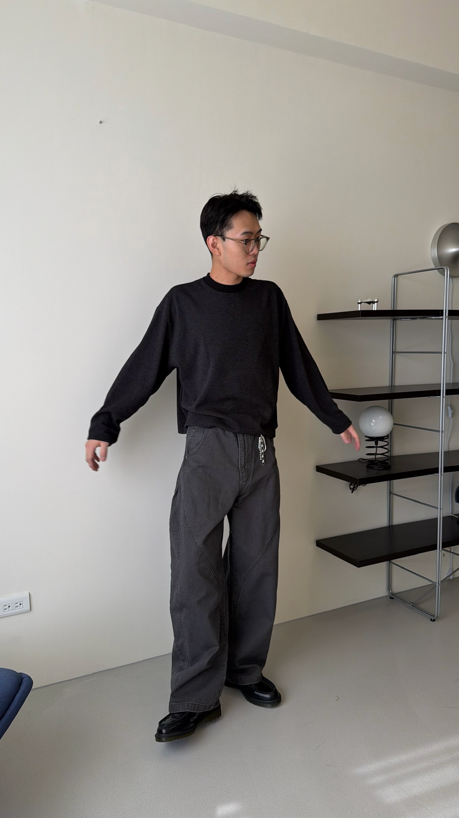 細緻針織寬短上衣（限量）