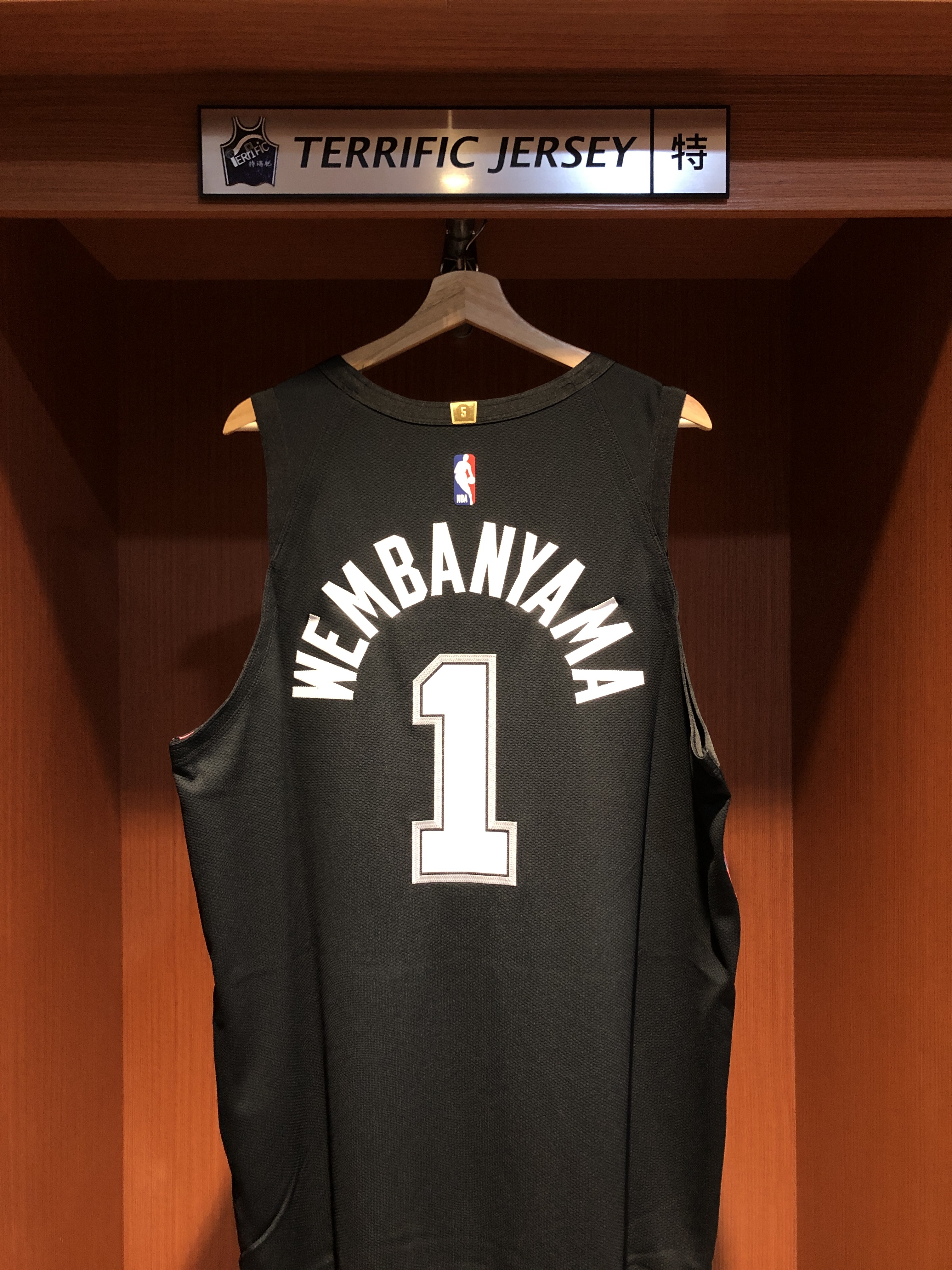 NBA球衣 Victor Wembanyama 聖安東尼奧馬刺城市 25-26 City Nike Authentic 球員版 電繡 全新