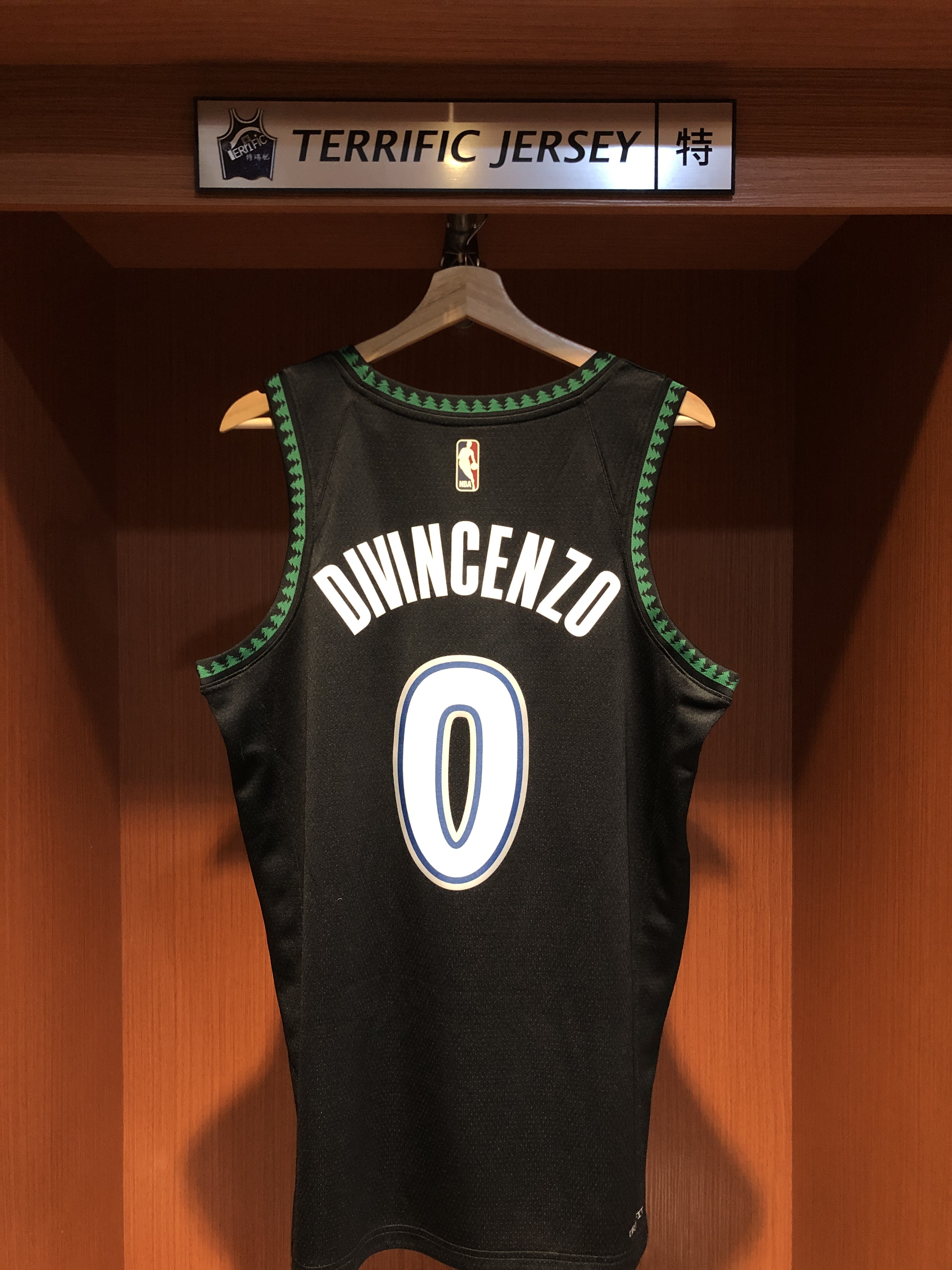 NBA球衣 Donte DiVincenzo 明尼蘇達灰狼 復古黑 黑森林 25-26 HWC Nike Swingman 球迷版 熱轉印 全新