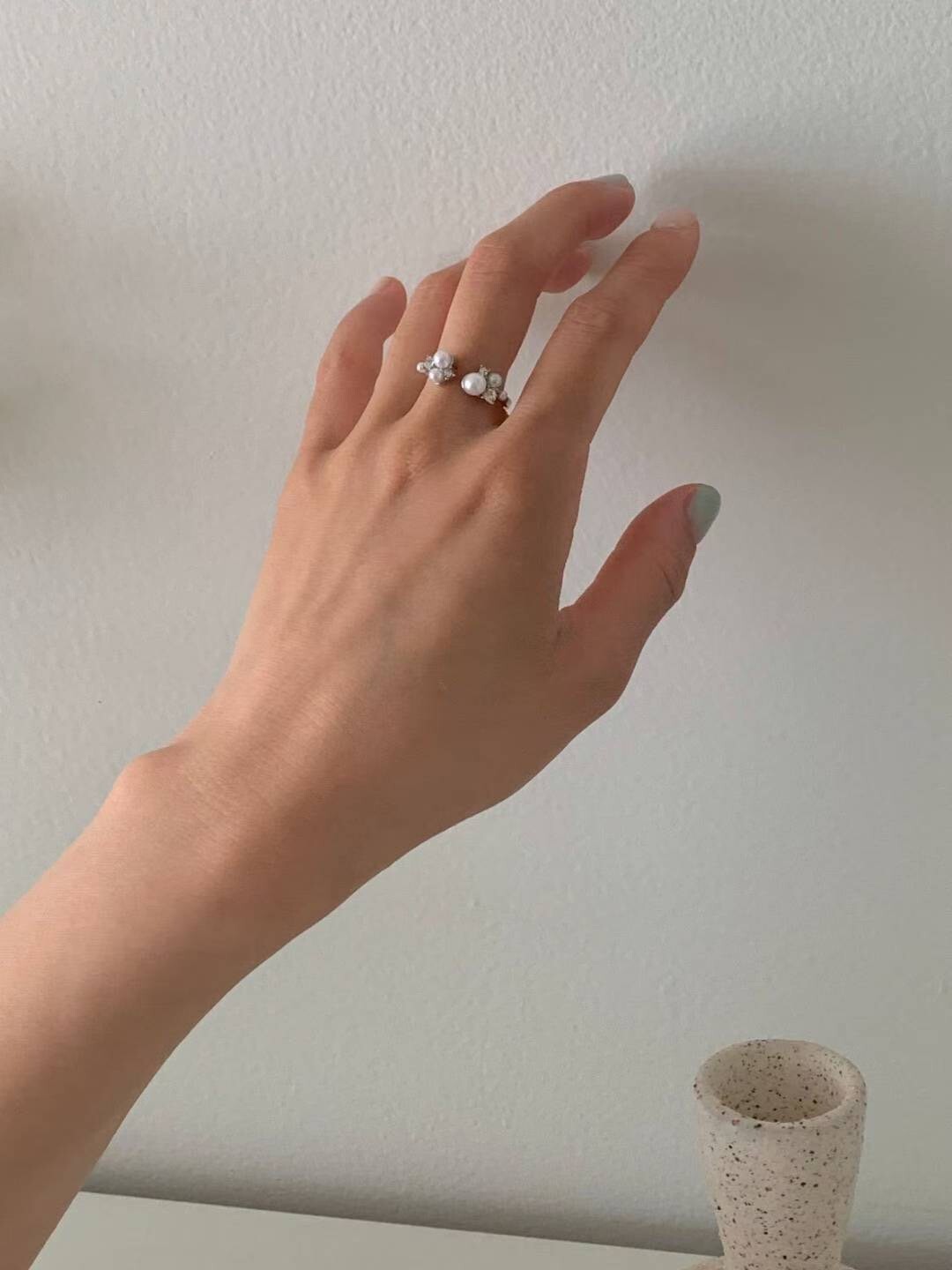 質感銀大小珍珠水鑽造型C字戒指