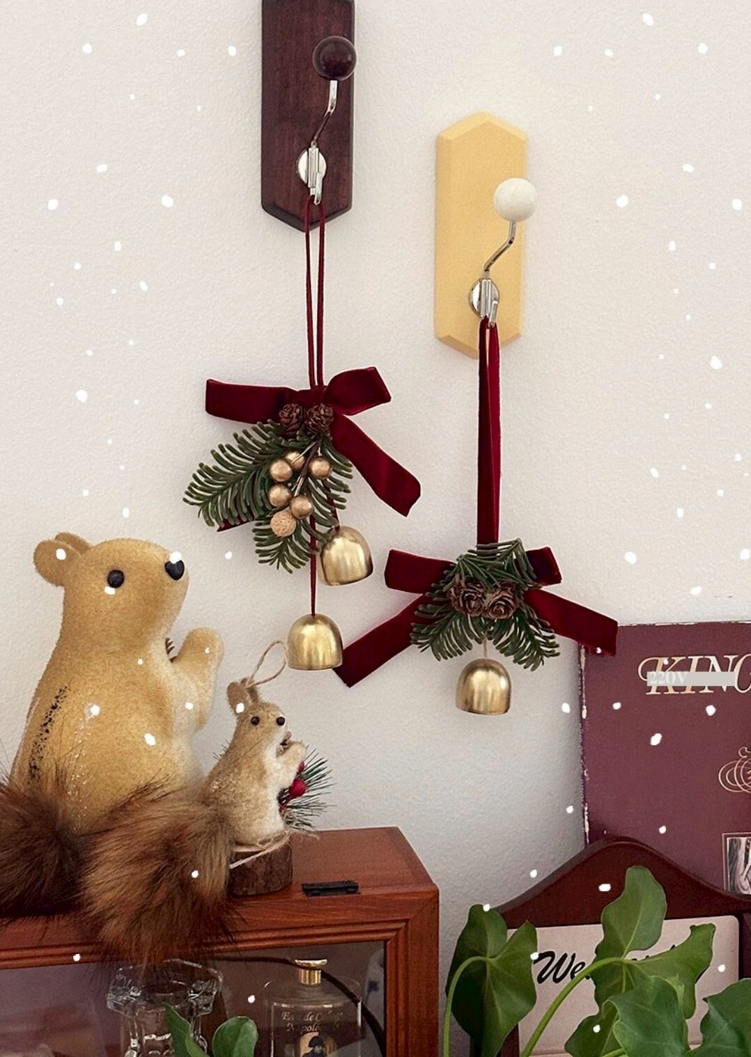 聖誕絲絨緞帶門鈴迷你花圈裝飾擺件 / 2款