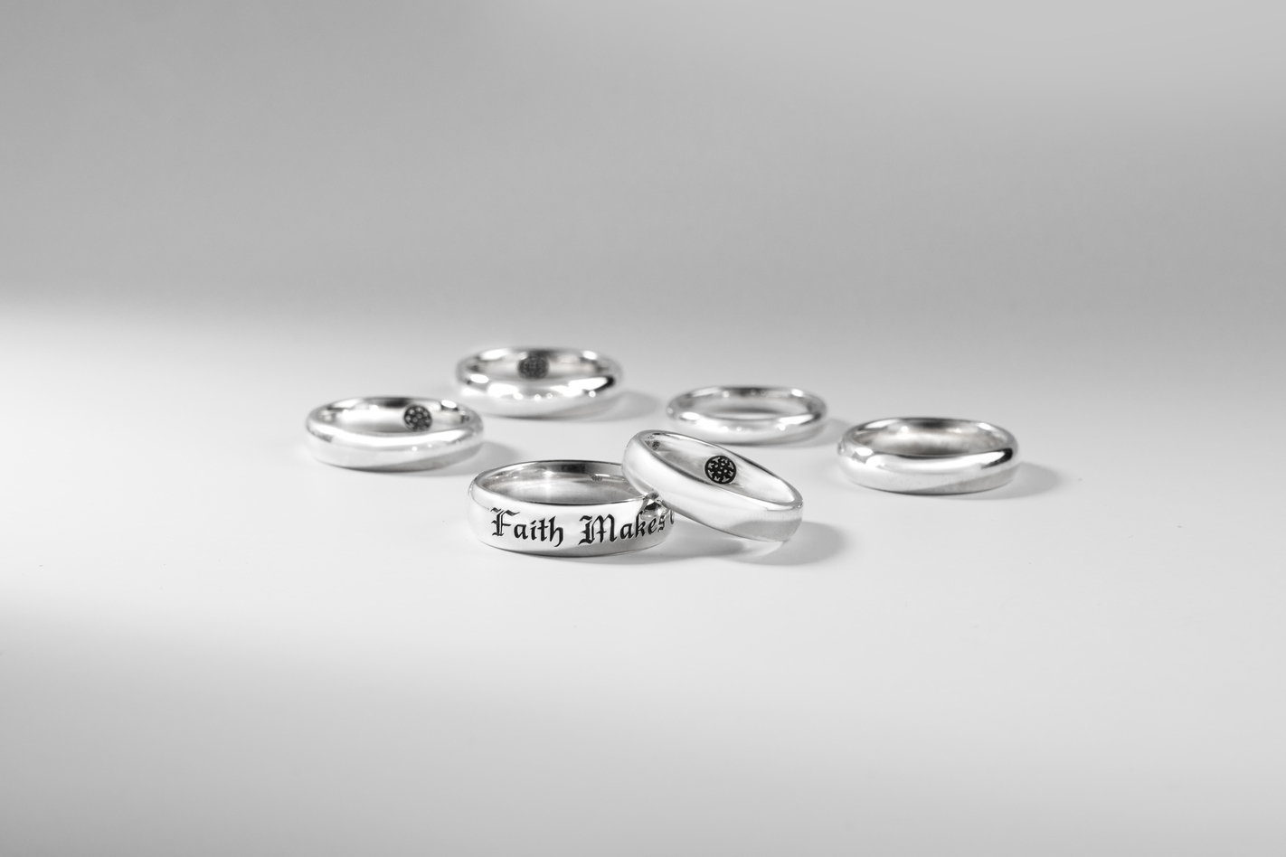 情侶對戒推薦|銀光誓約 經典純銀戒指,可刻字客製、寬窄版可選,日常百搭的專屬禮物