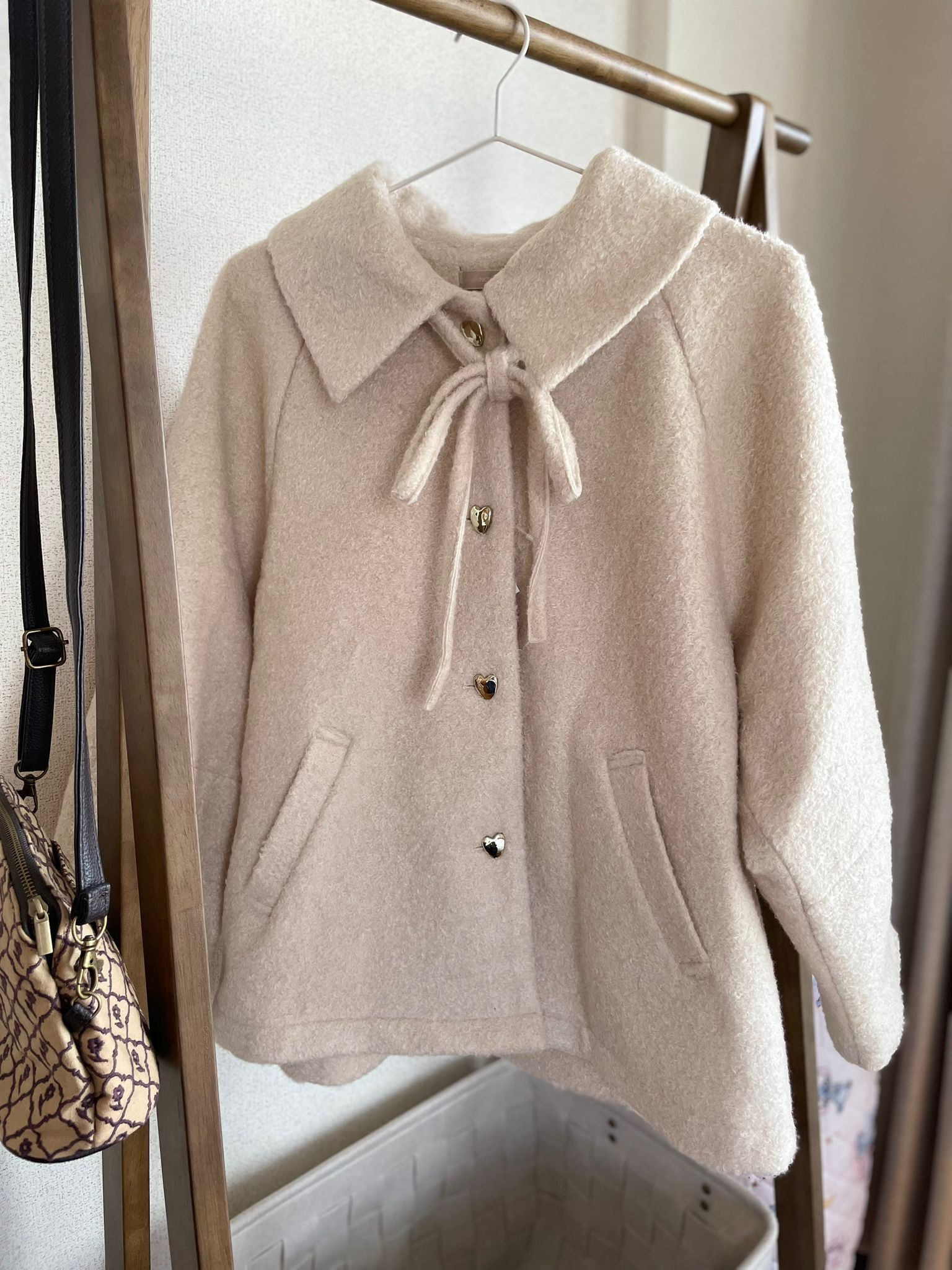 素雅白色心心鈕扣毛絨大衣【日本直送】