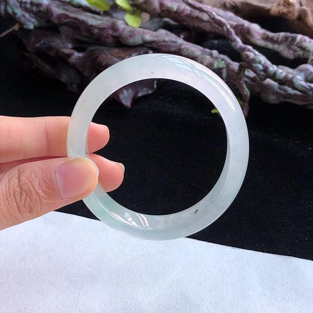 翡翠冰糯烏雞飄綠貴妃手鐲,天然翡翠A玉, 緬甸玉, Jade, Jadeite