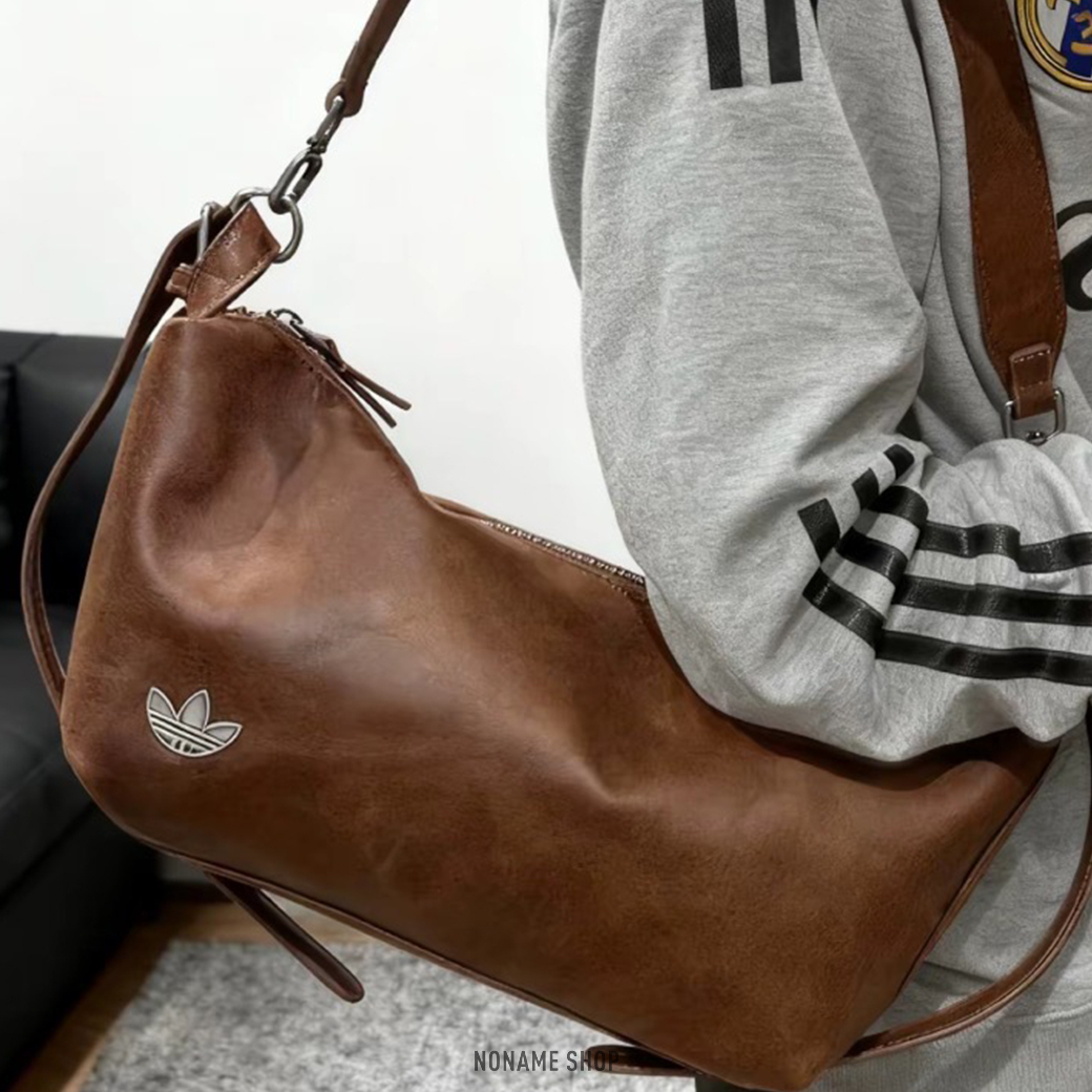 ADIDAS ORIGINALS 三葉草 仿皮革 仿舊 刷舊 單肩 拉鍊 腋下包 肩背包 焦糖棕