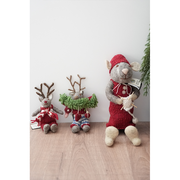 丹麥Gry&Sif 聖誕掛飾-Small Grey Boy Deer w/Garland(21125)