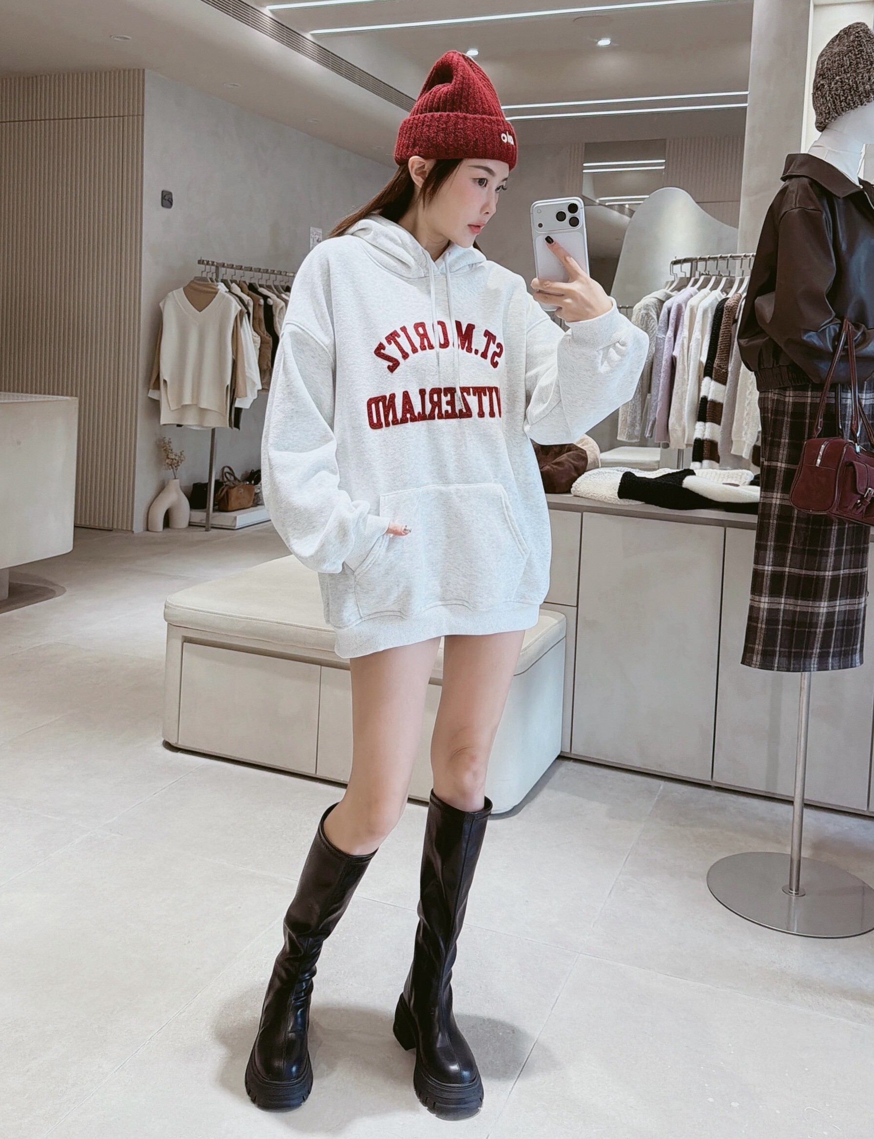 刺繡ST.MORITZ刷毛連帽上衣