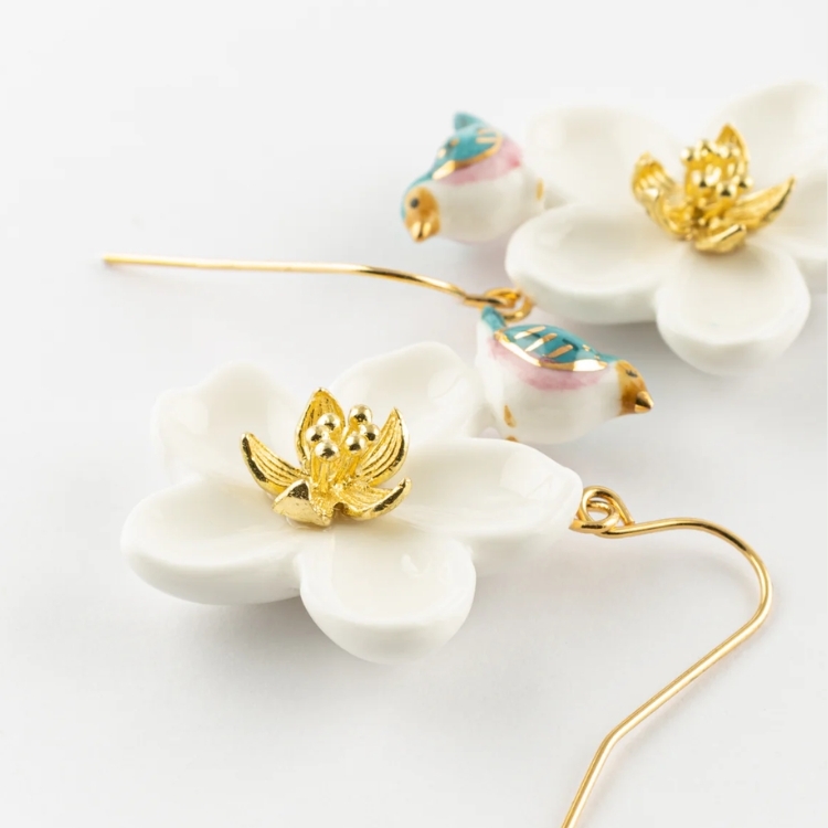 豐收鳥與白花瓷耳環