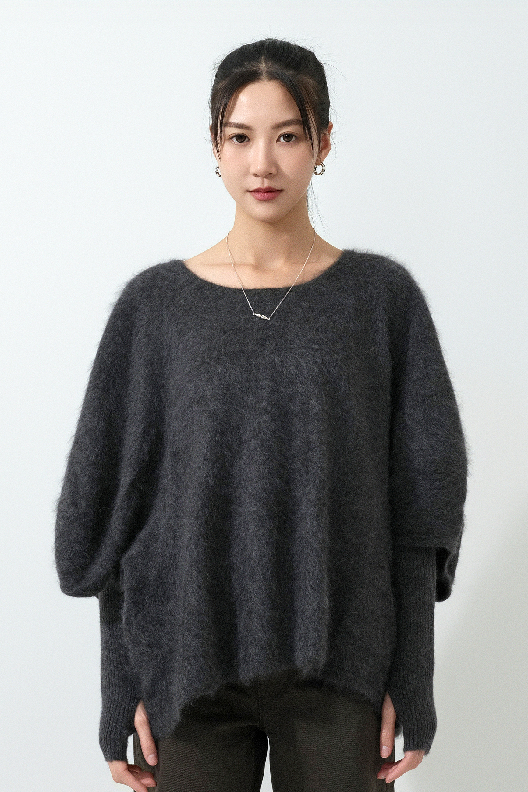 露指手套morhair冷衫 (預購產品）