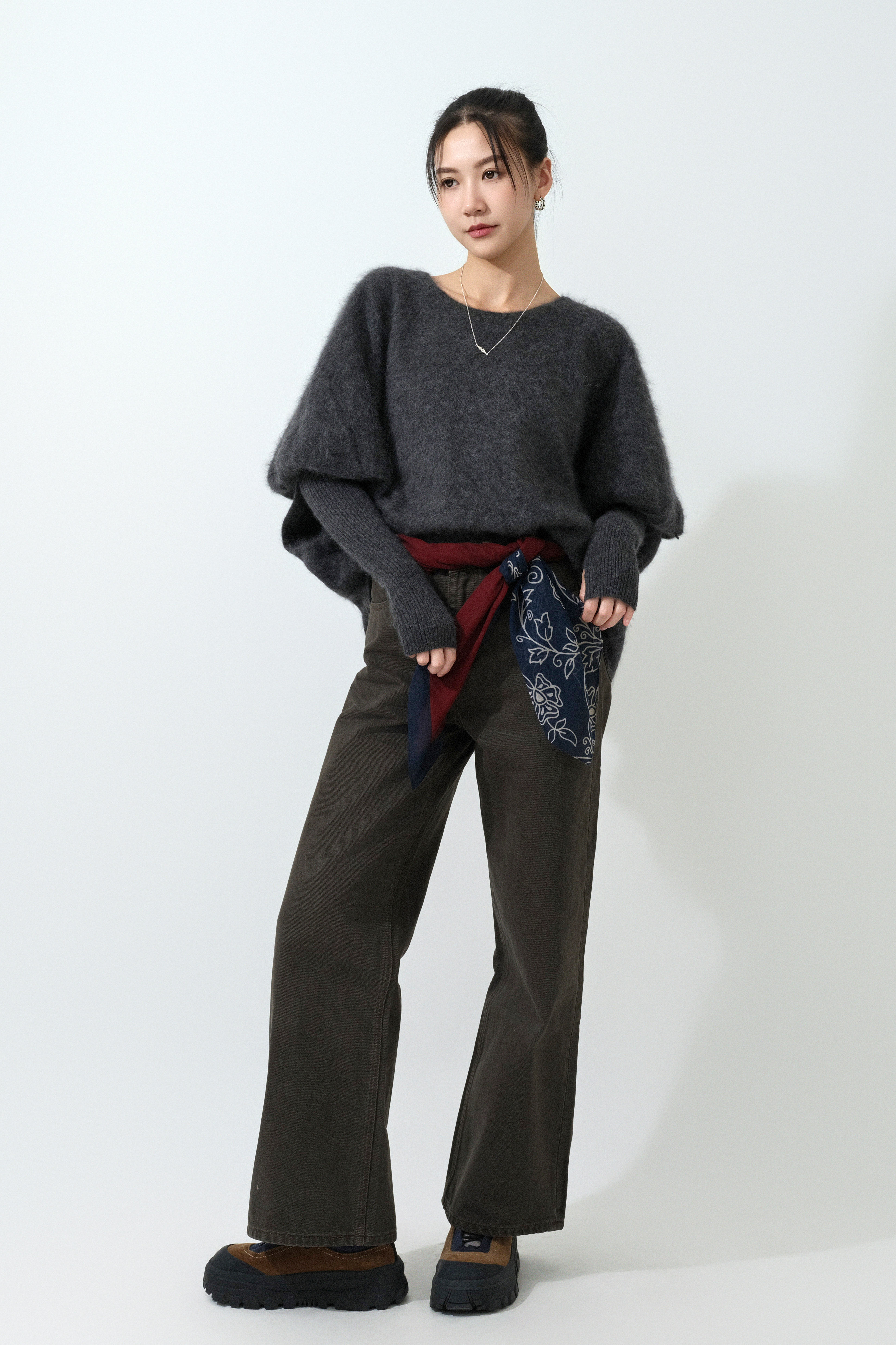 露指手套morhair冷衫 (預購產品）