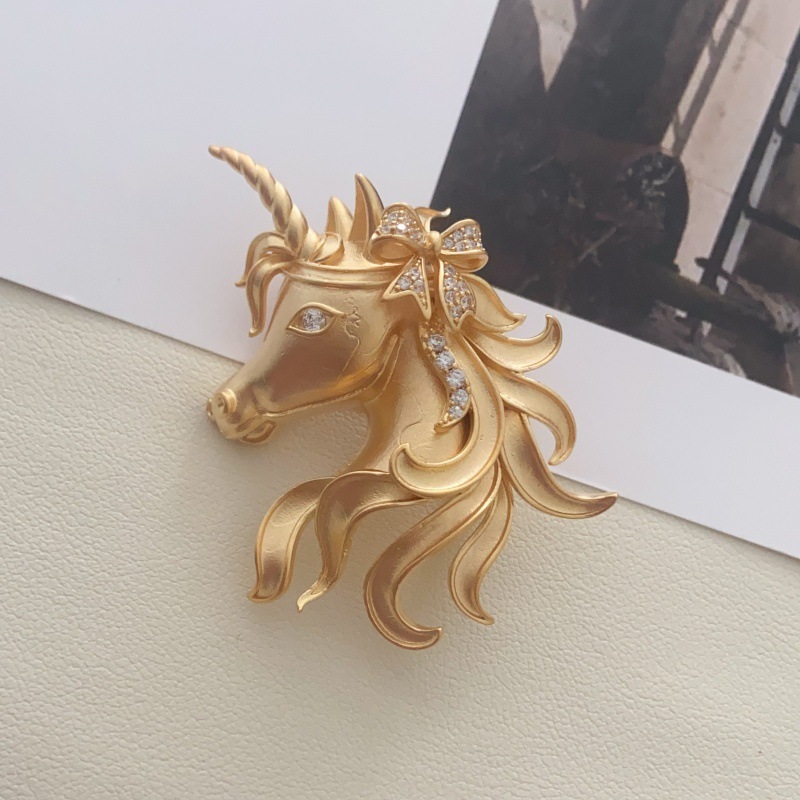 獨角獸水鑽胸針