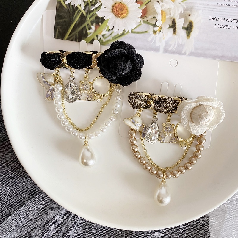 小香珍珠山茶花胸針