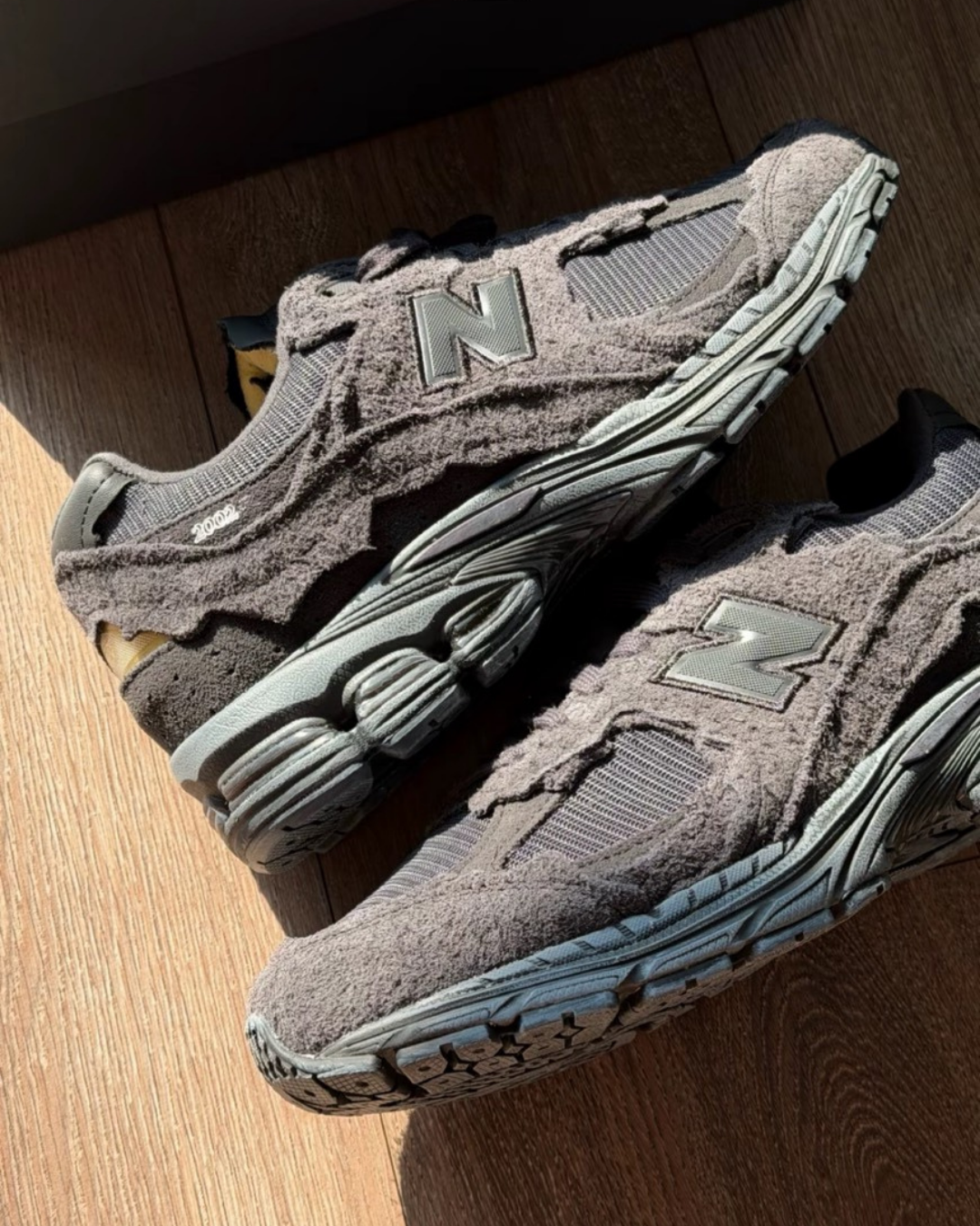 "代購" New Balance 2002R "Black Phantom" 黑灰 破壞麂皮 M2002RDB