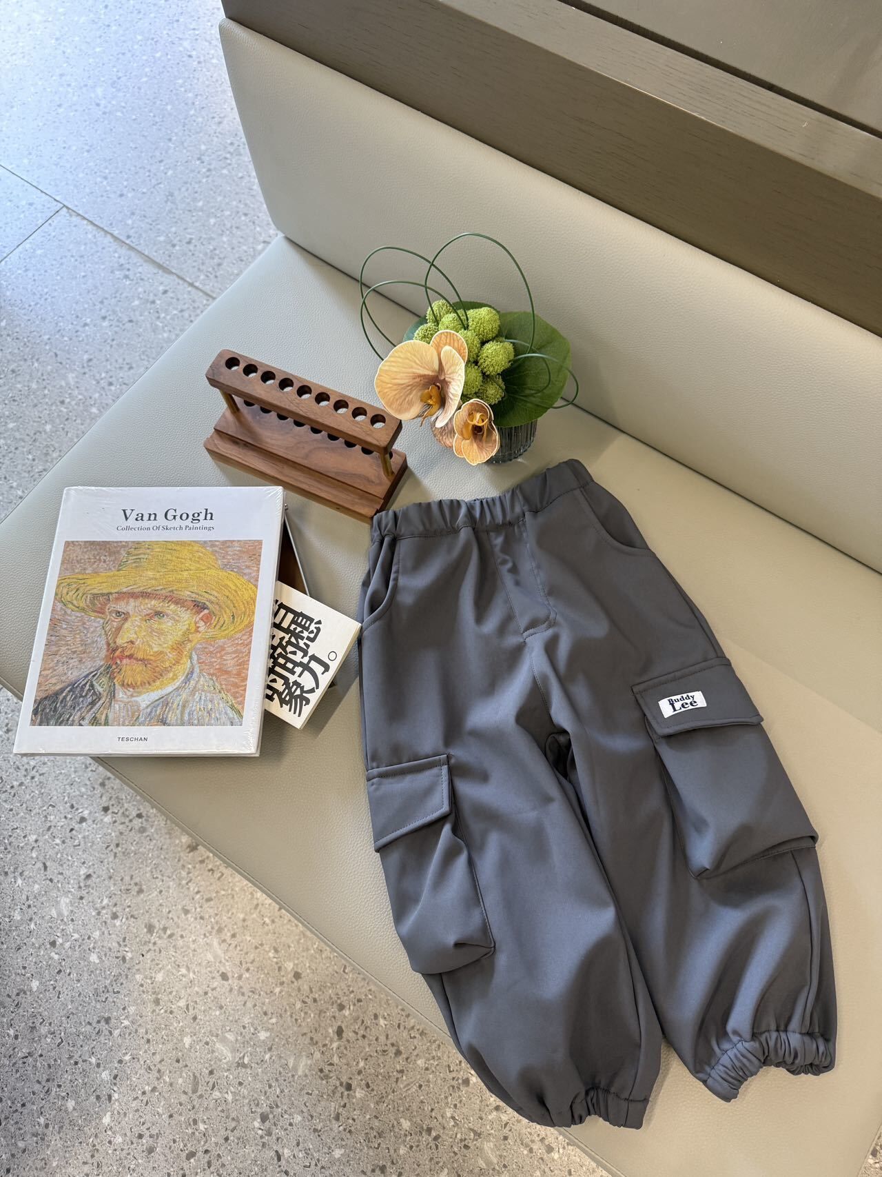 𝐋𝐞𝐞 灰色束腳工裝褲