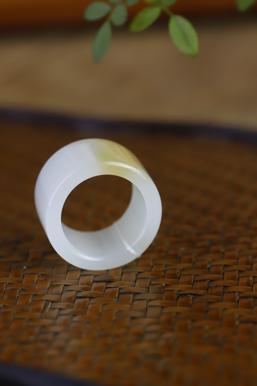 1117122 和田玉且末扳指 (內徑 18mm)