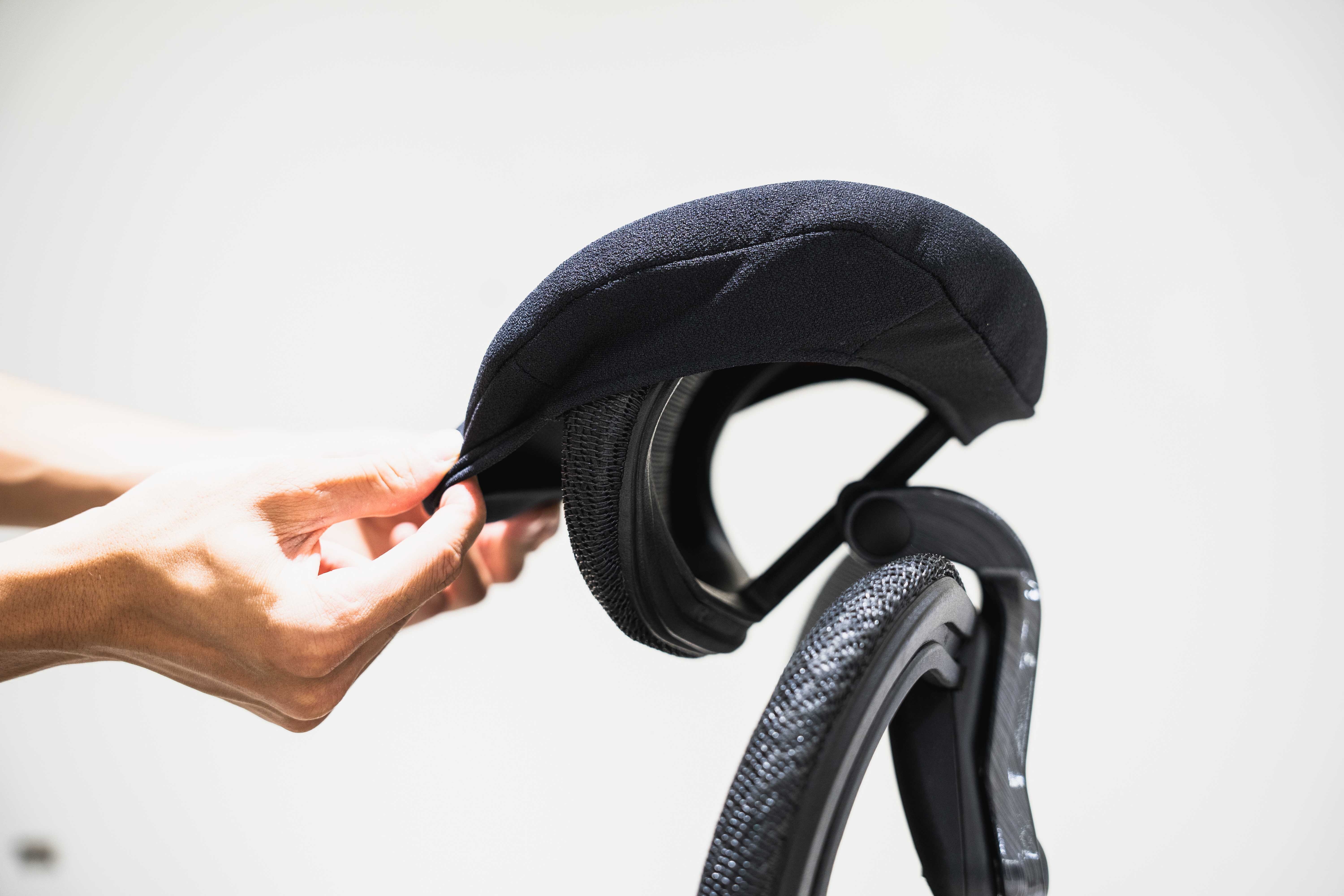 【周邊商品】專屬頭枕布套-標準/加大(黑色/灰白色)