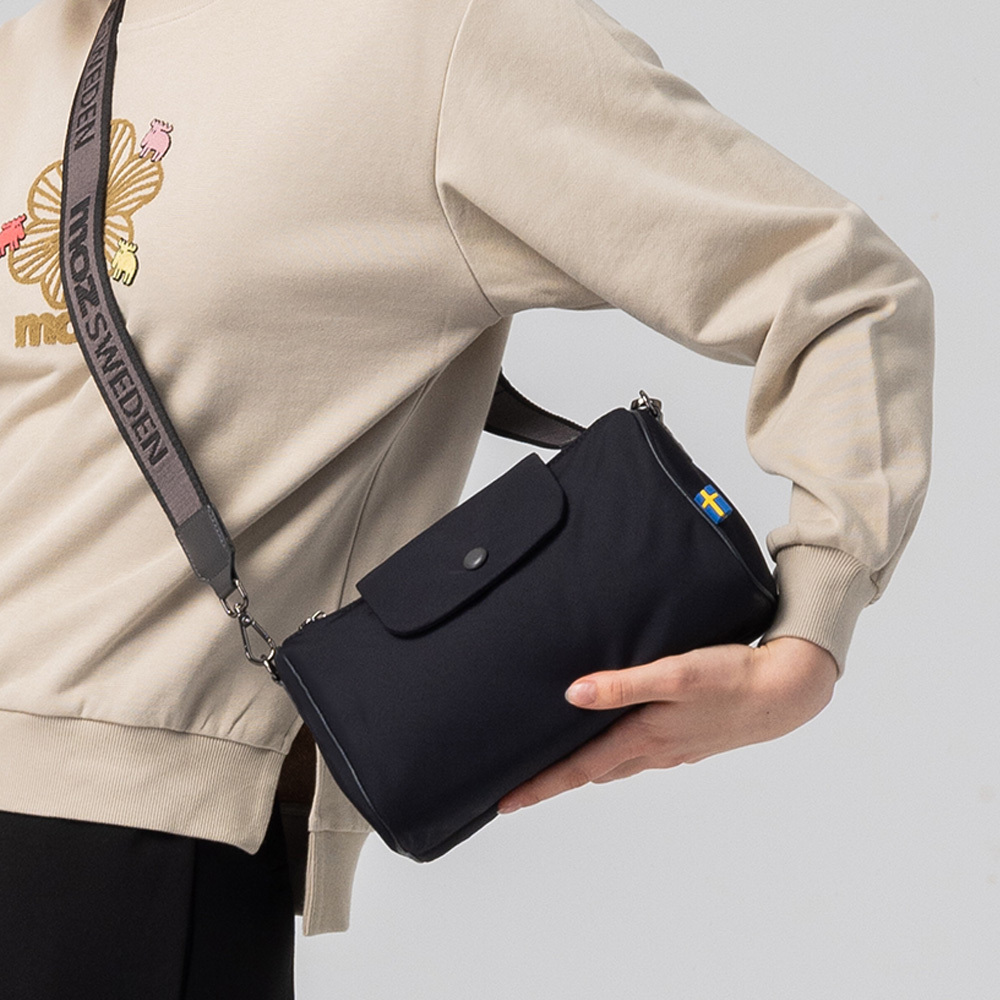 瑞典雲朵包系列｜防潑水 雲朵 圓筒包(黑)M