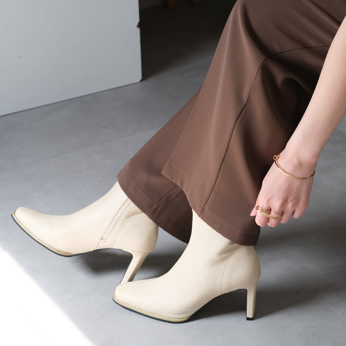 辣妹風格 方頭板跟短靴【CX3216】