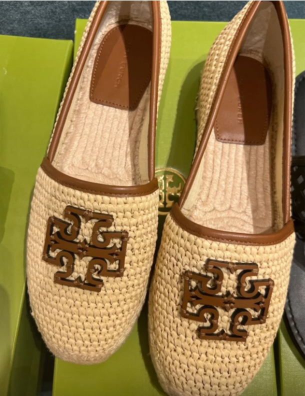 PS97 Tory Burch 166636 Cut-Out Logo Espadrille 288 - Arena / Classic Cuoio
