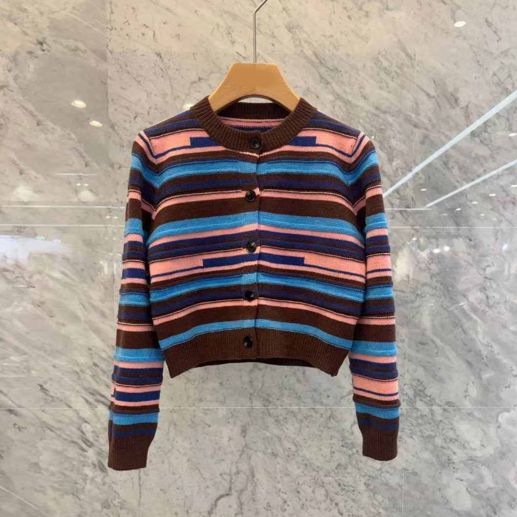 復古女子多配色橫條紋圓領排釦短版外套