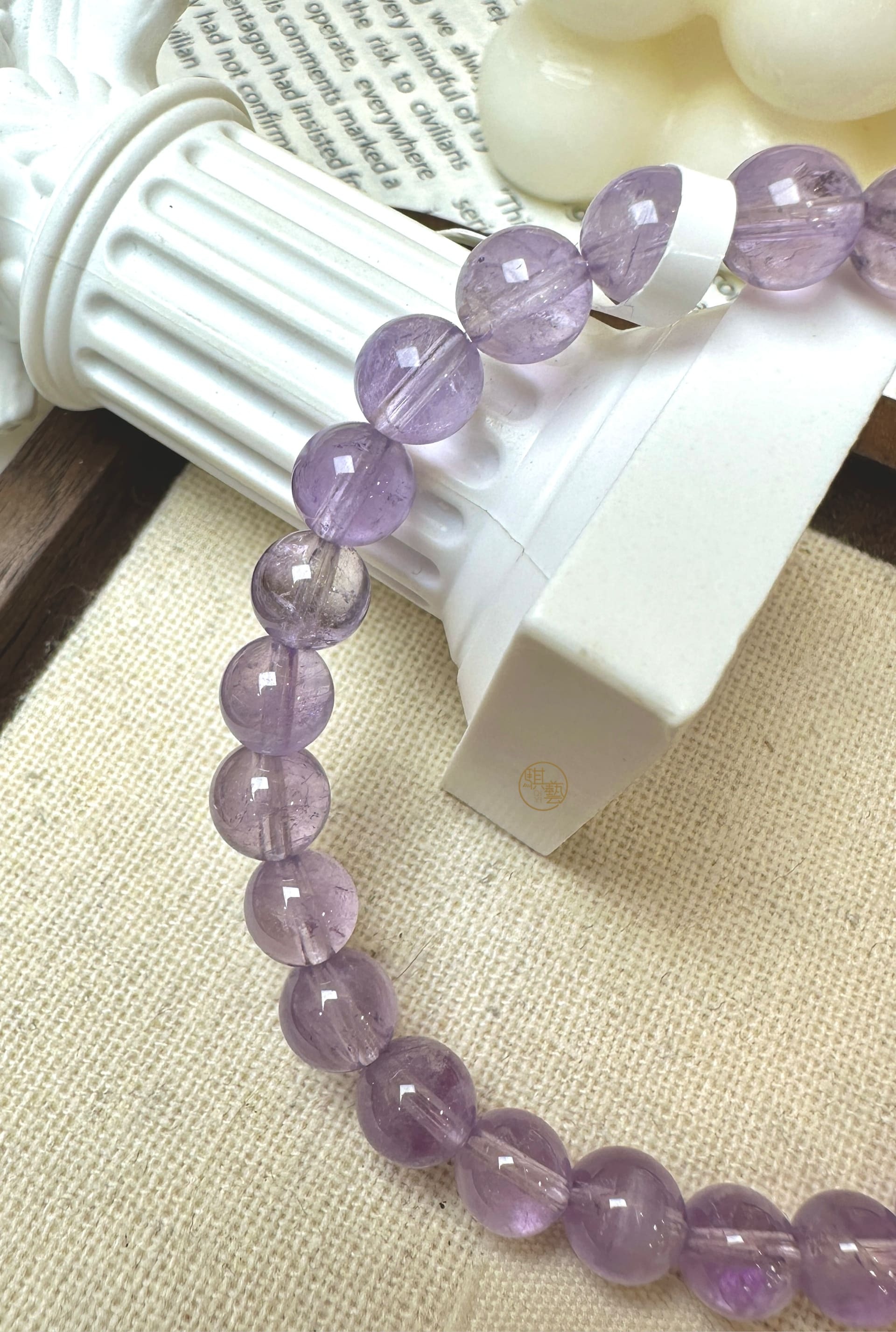 薰衣草紫晶手串 6.8mm｜情緒平衡 × 靜心專注 × 心靈柔和能量