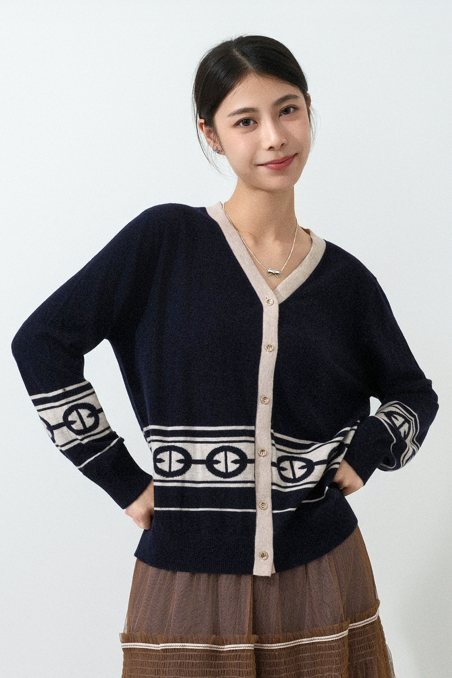 鎖鏈織花間薄冷cardigan (預購產品）