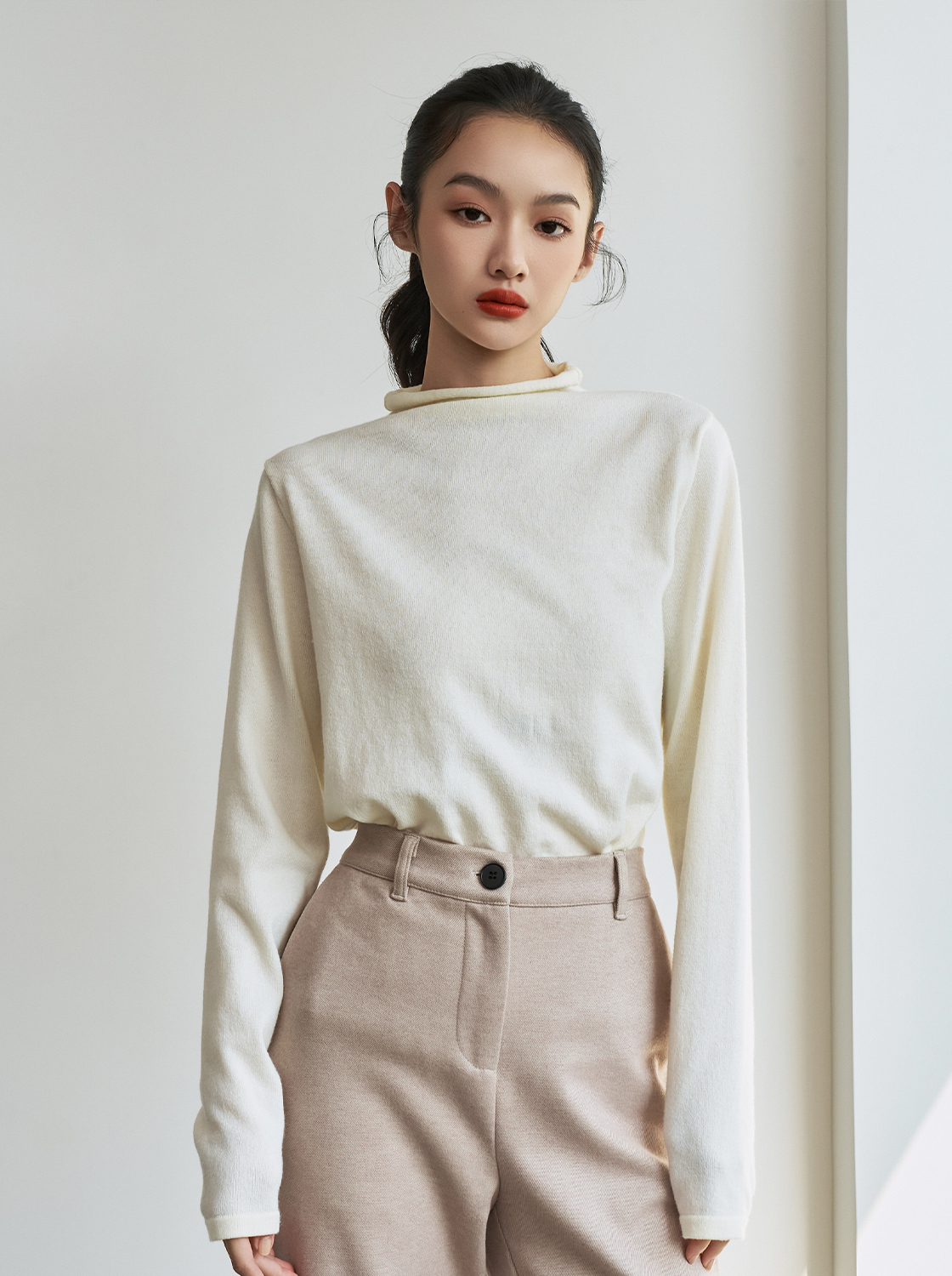 【任2件700】【期間限定】極簡素面高領上衣