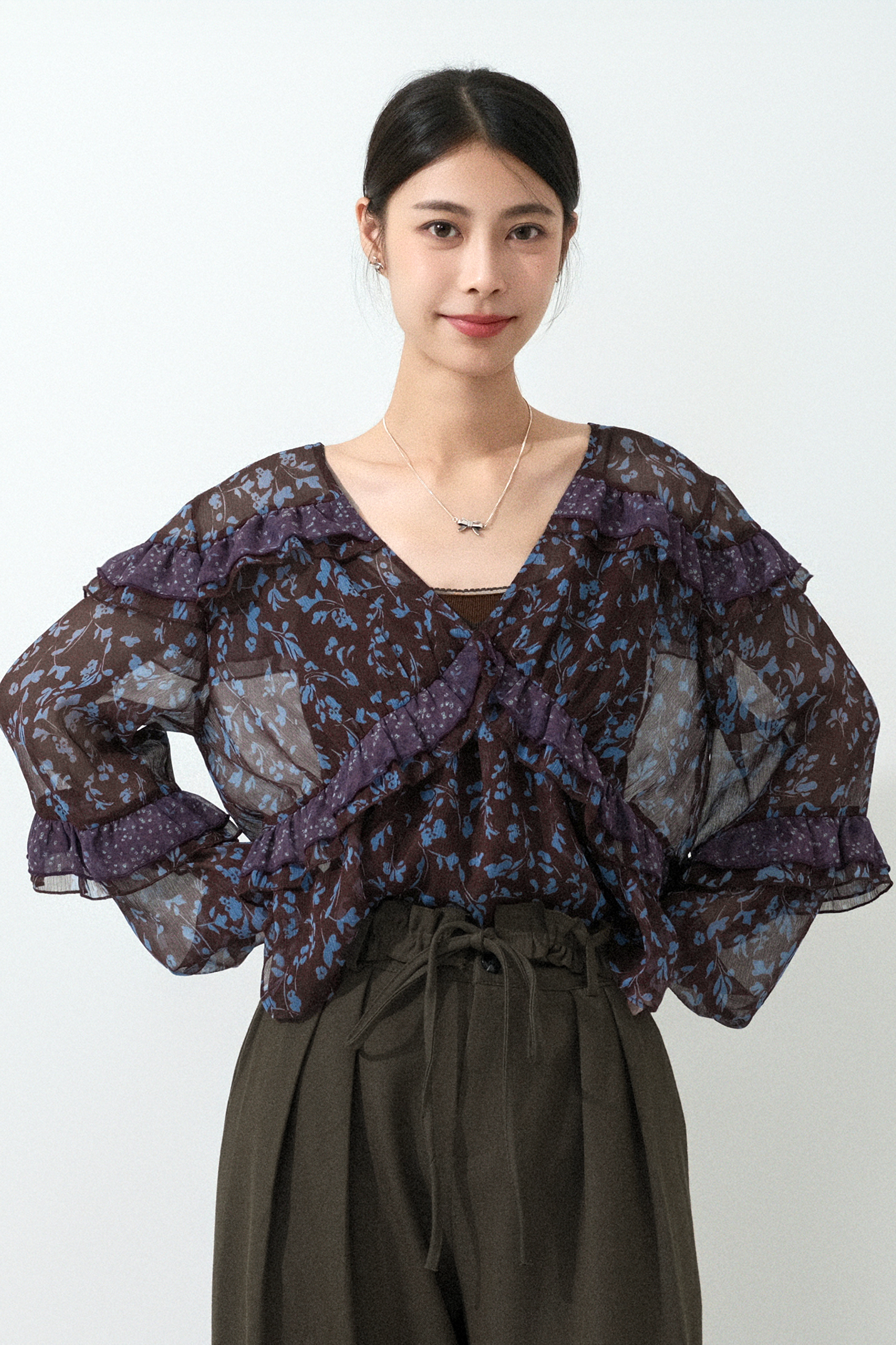 拼布荷葉邊花雪紡上衣 ( 預購產品）