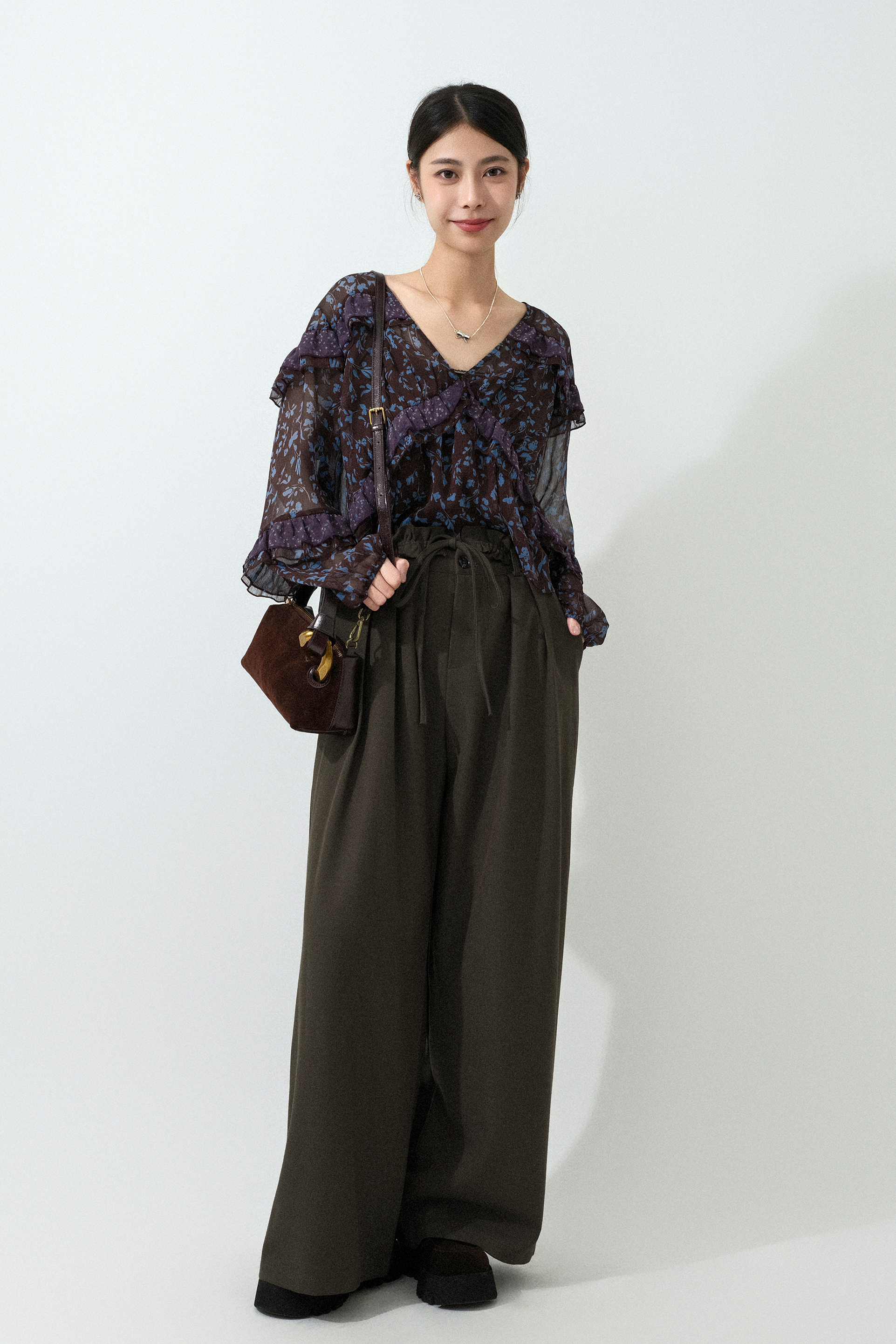 拼布荷葉邊花雪紡上衣 ( 預購產品）