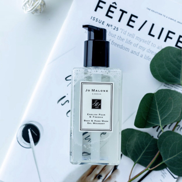 Jo Malone 英國梨與小蒼蘭潔膚露 250ml