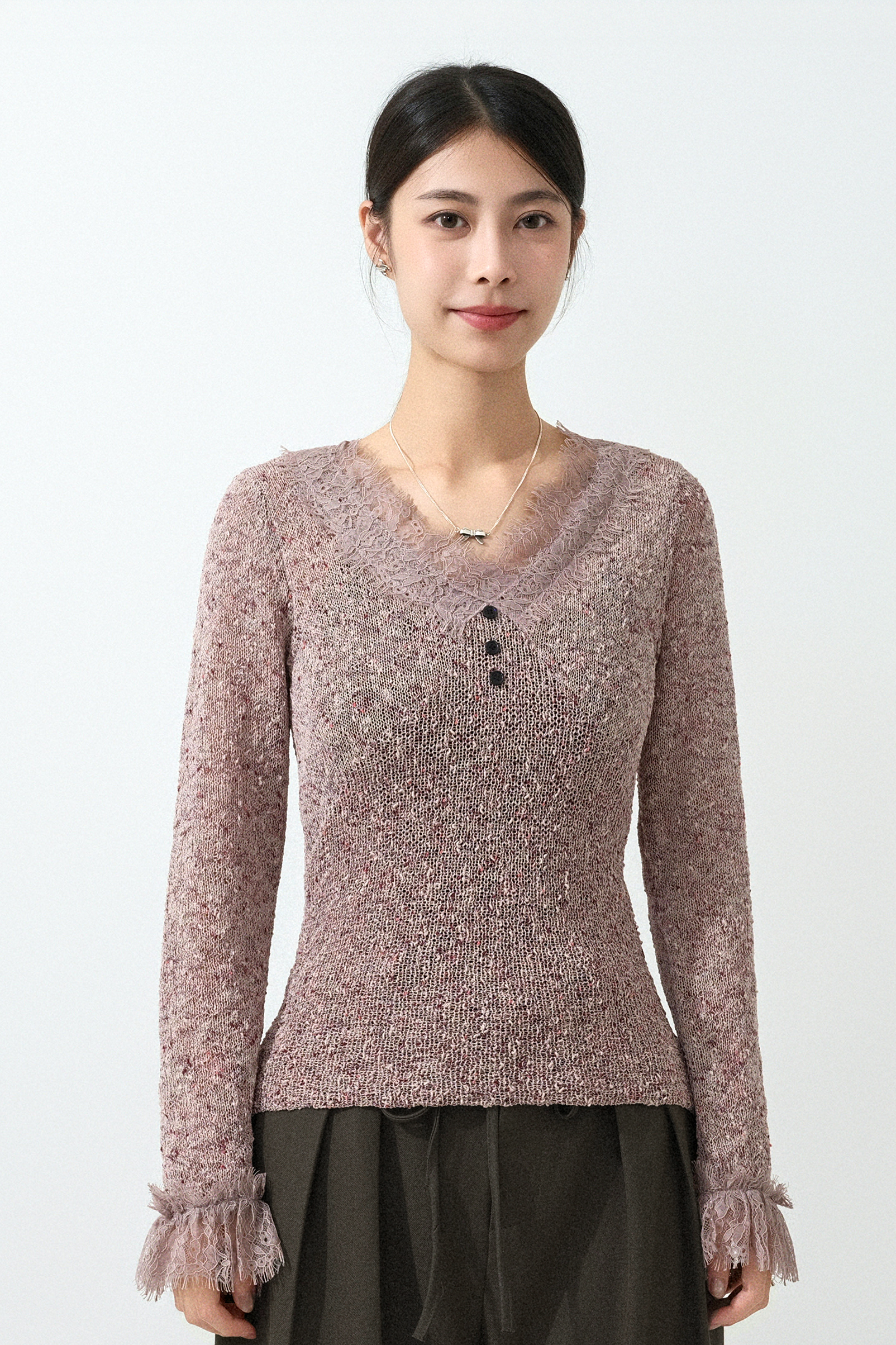 蕾絲領邊混色粒粒線上衣 (預購產品）