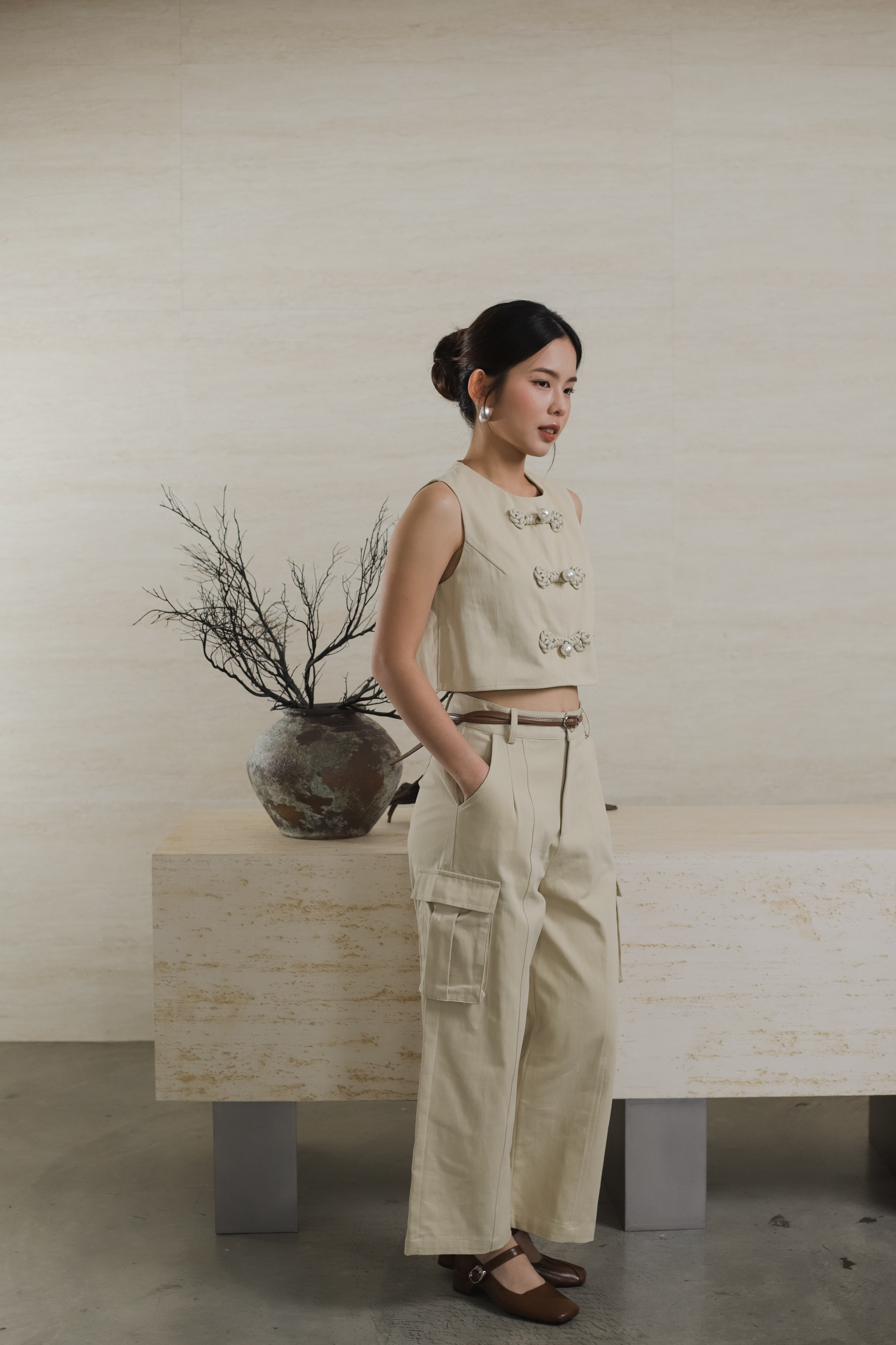 Rueng Cheongsam Top Sand -2563BVSAN