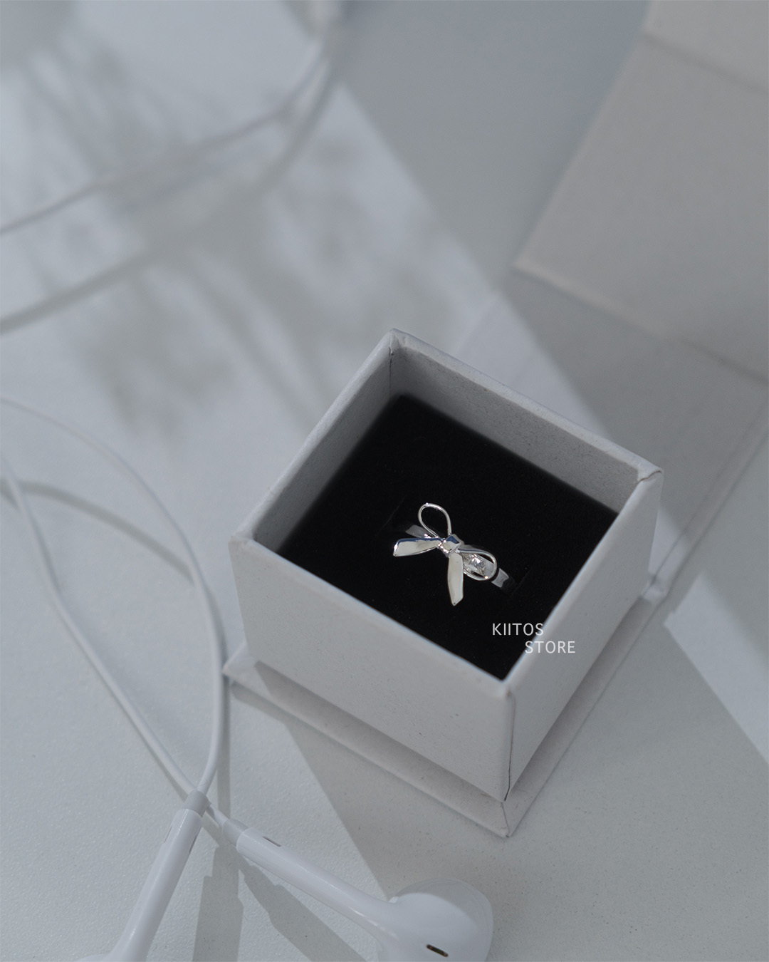 【現貨】Charles&Keith Athalia 蝴蝶結戒指 - 銀色 小CK