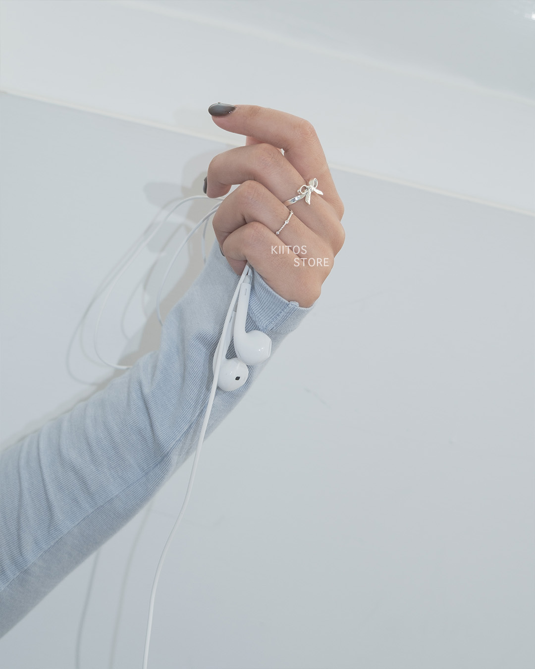 【現貨】Charles&Keith Athalia 蝴蝶結戒指 - 銀色 小CK