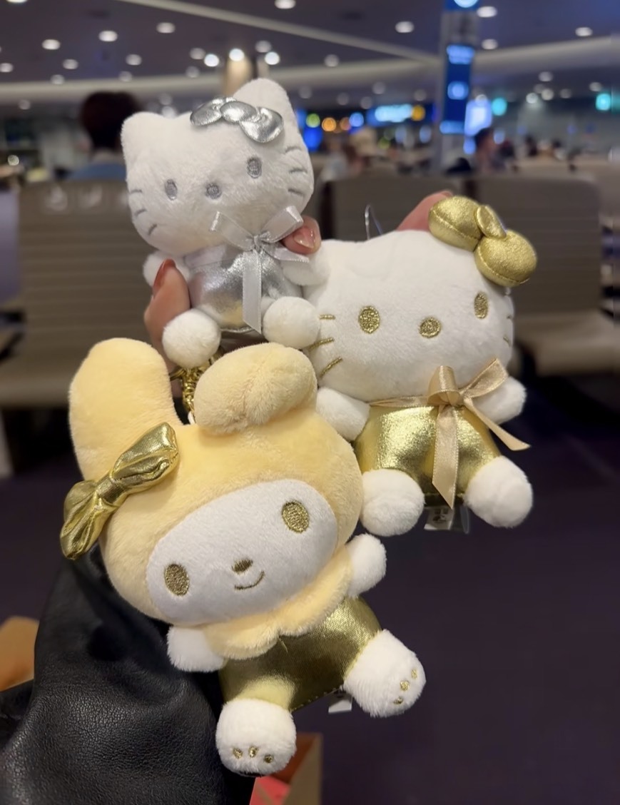 韓國限定金色三Sanrio 奶金限定 吊飾