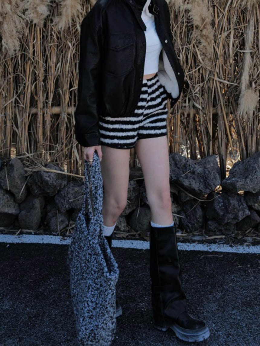 毛料黑白條紋短褲