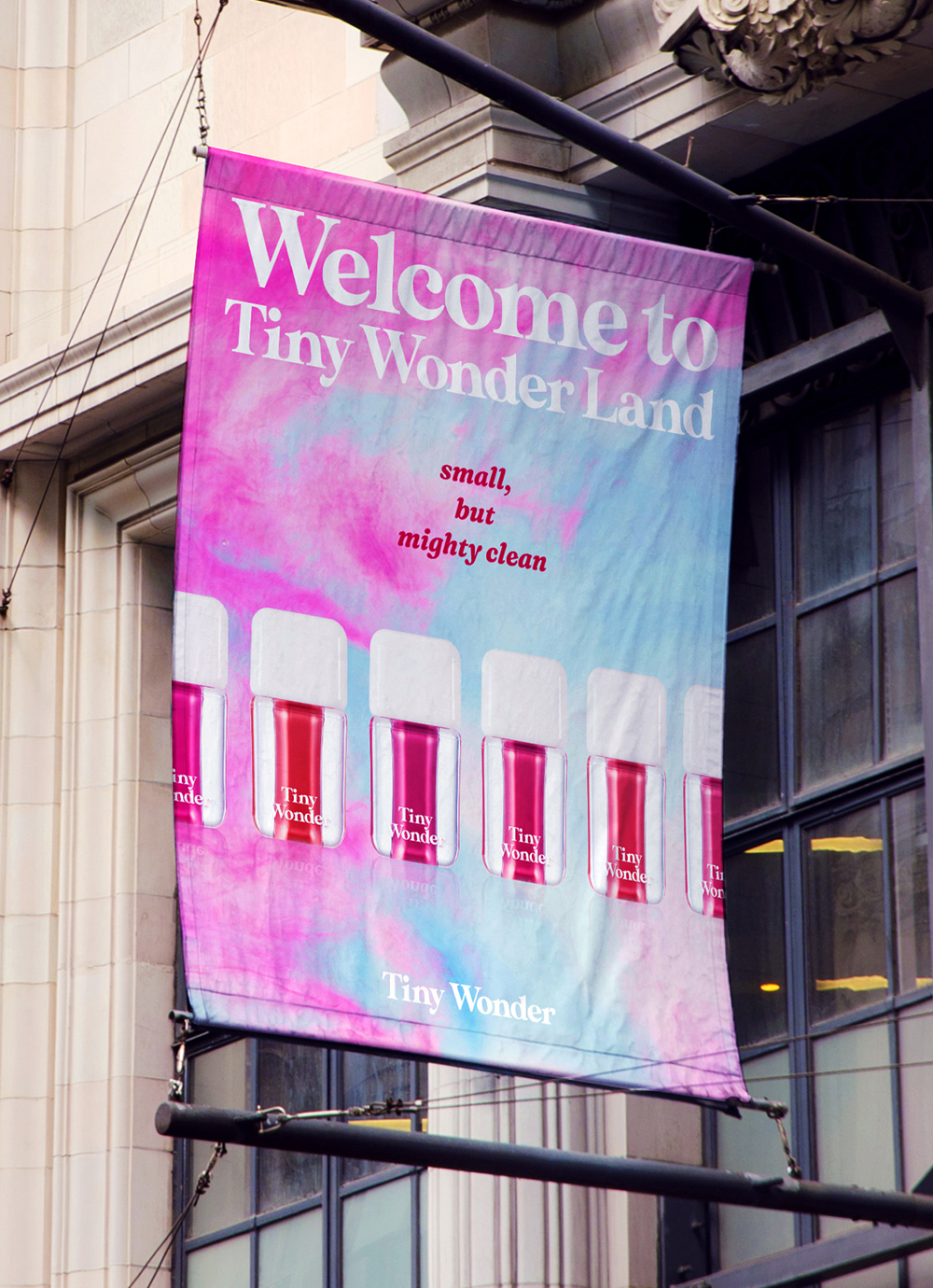 Tiny Wonder 水潤光感唇釉