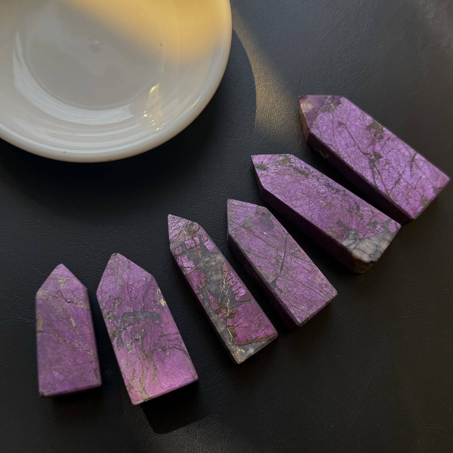 [原石] 紫磷錳礦 水晶柱