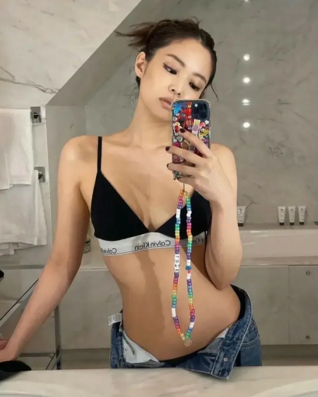 【逢甲 FUZZY】<黑五下殺> Calvin Klein 三角後釦式內衣